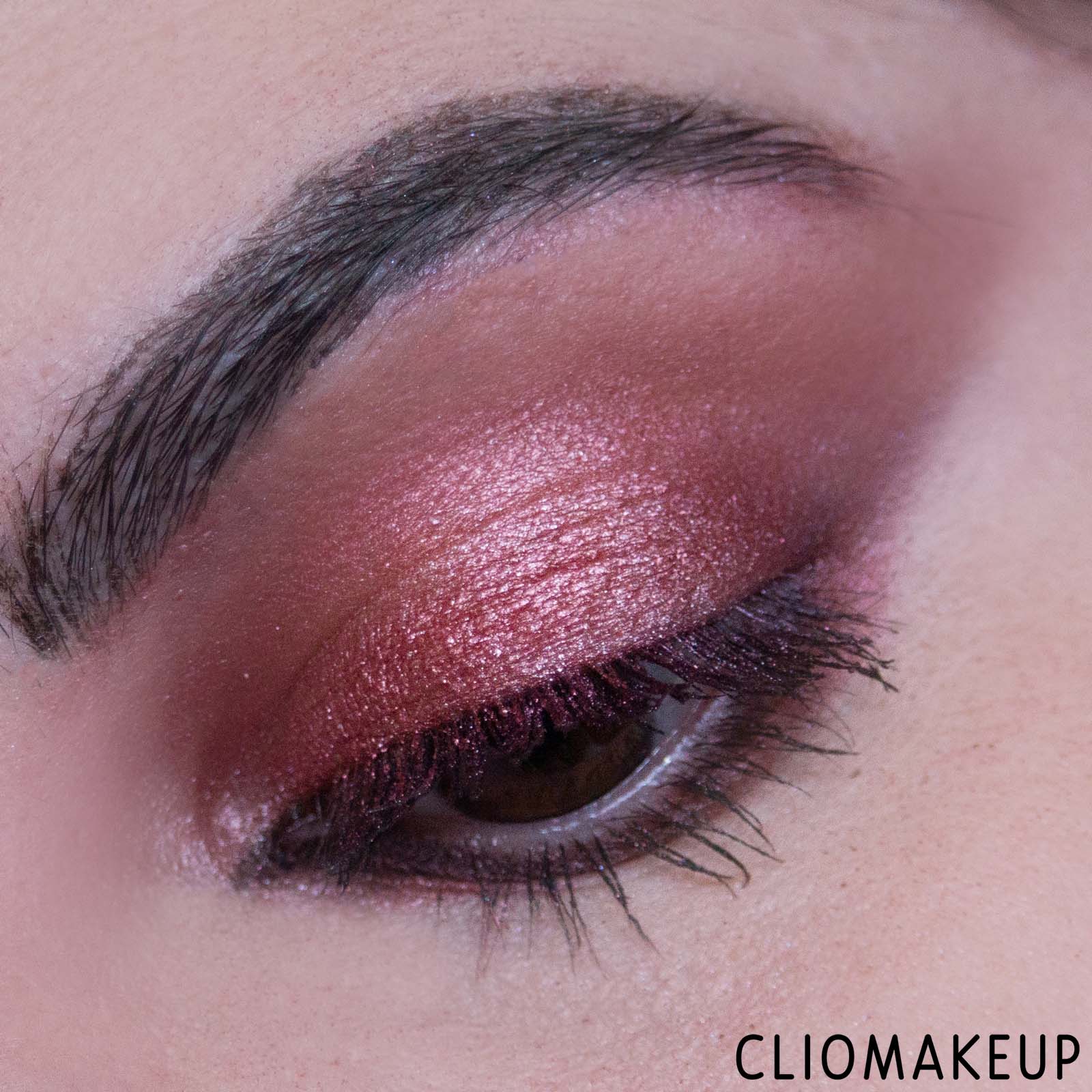 cliomakeup-recensione-palette-mac-hypnotizing-holiday-surprise-eyes-eye-shadow-x-6-rich-13