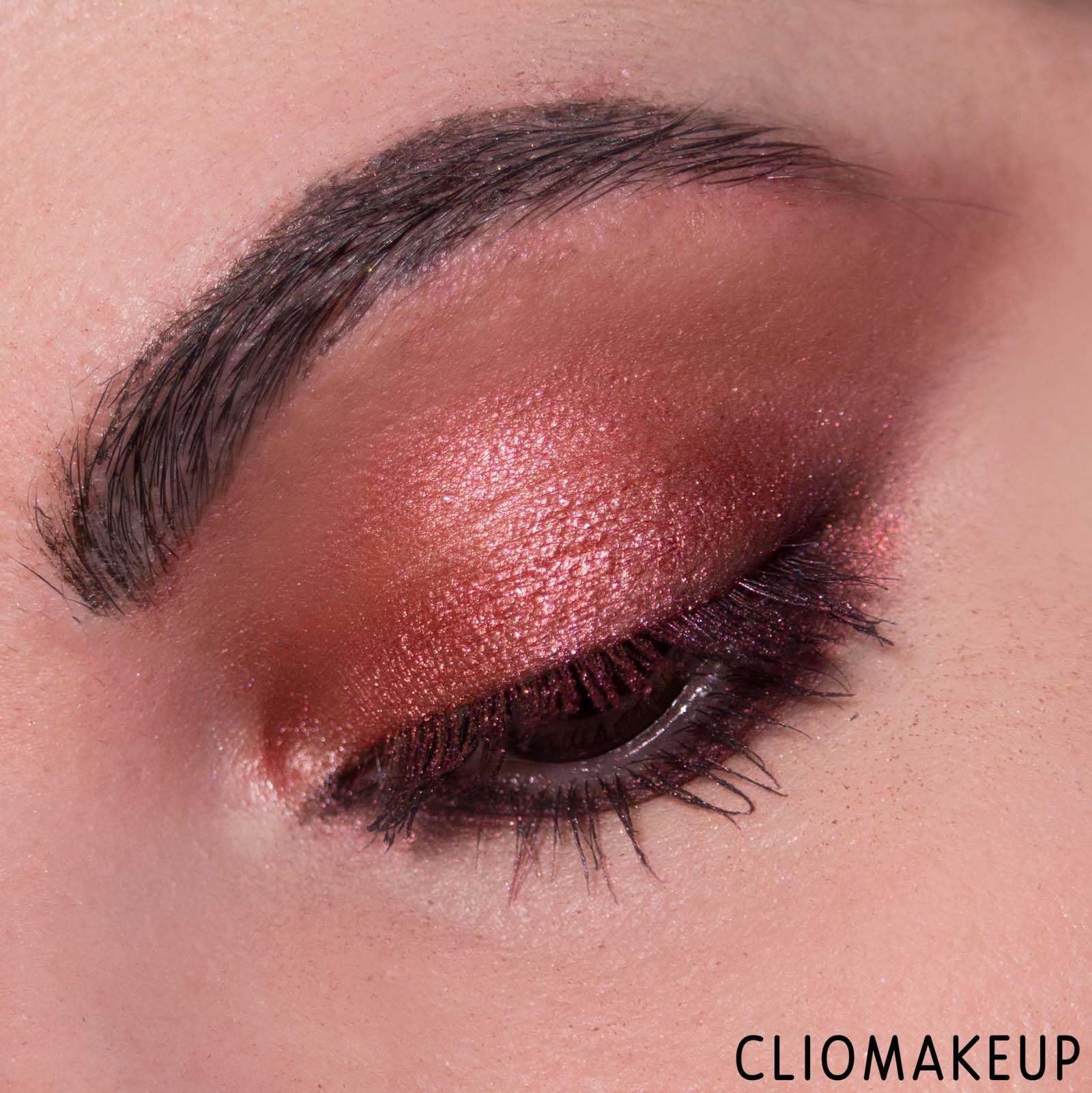 cliomakeup-recensione-palette-mac-hypnotizing-holiday-surprise-eyes-eye-shadow-x-6-rich-14