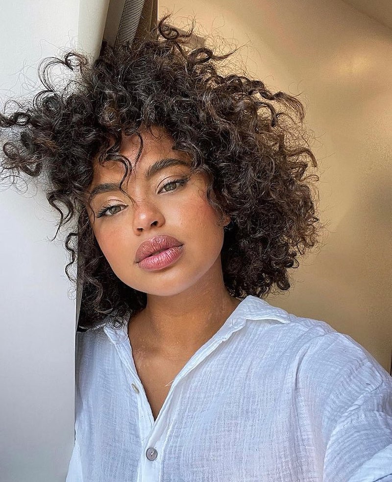 cliomakeup-tagli-capelli-medi-2022-teamclio-ricci