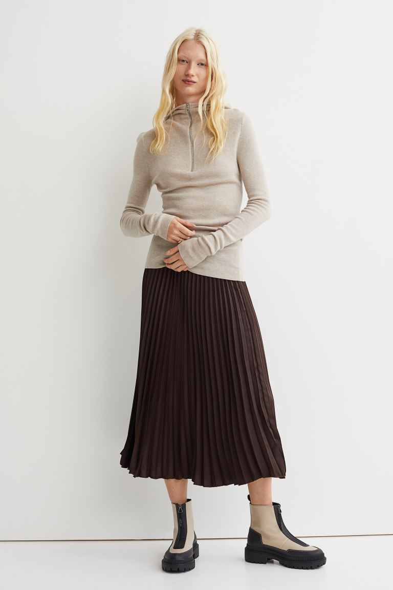 Cliomakeup-look-invernali-Hm-Gonna-plissettata-marrone-scuro