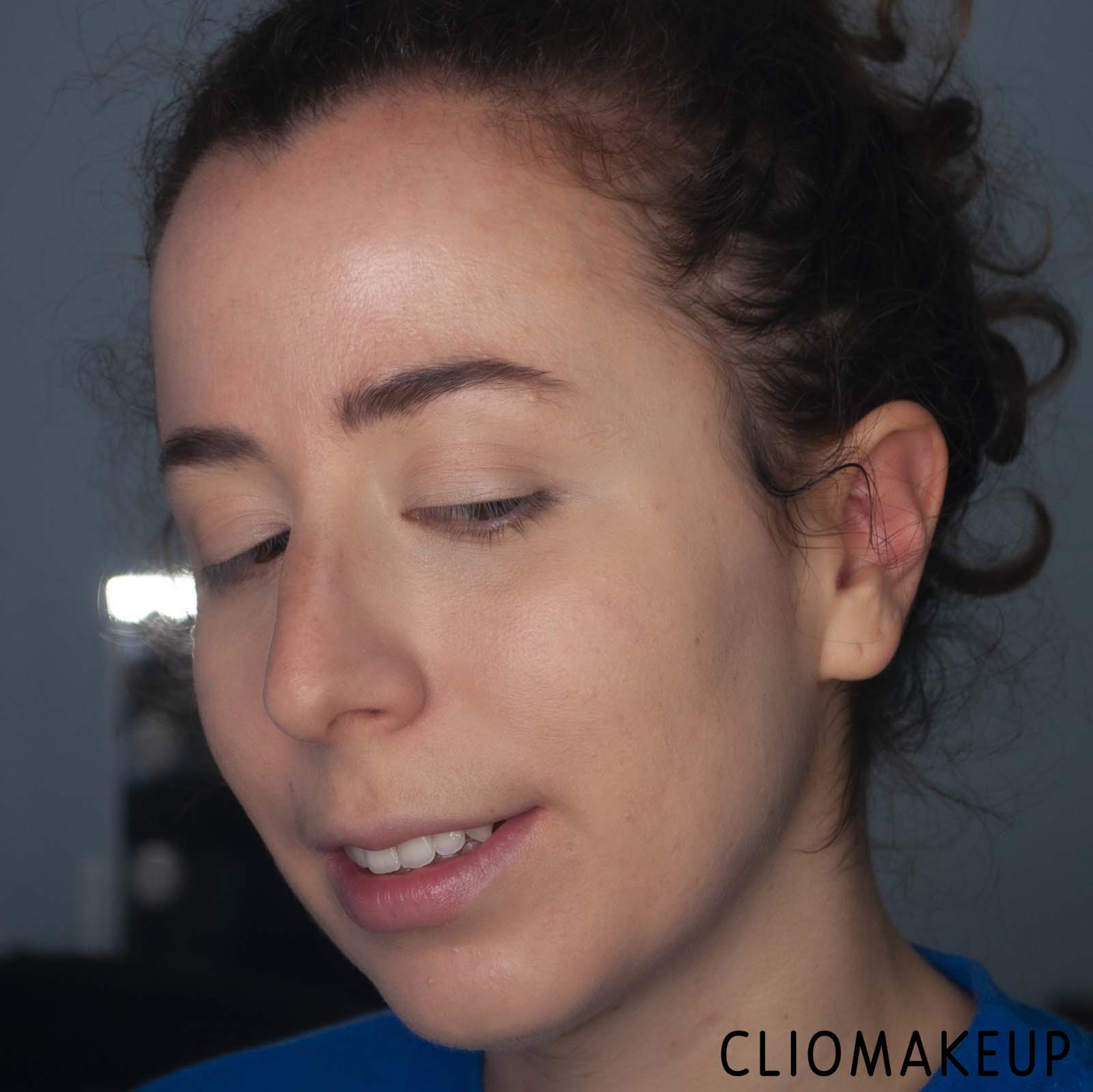 cliomakeup-recensione-fondotinta-tarte-shape-tape-cloud-coverage-10
