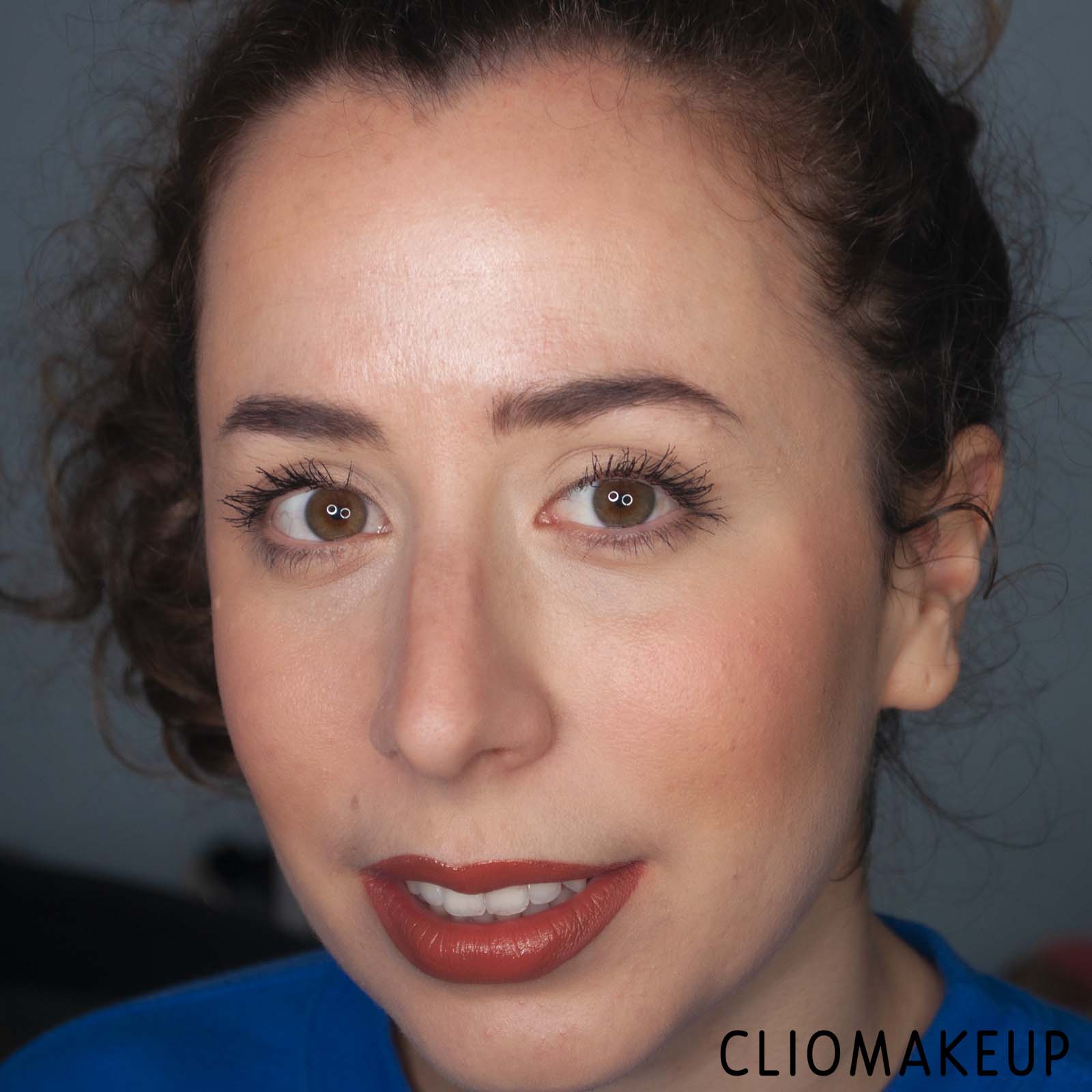 cliomakeup-recensione-mascara-maybelline-the-colossal-curl-bounce-15