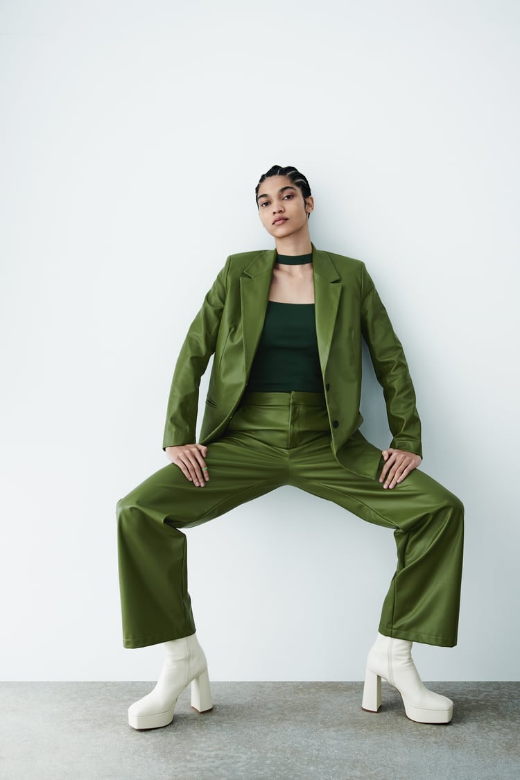 Cliomakeup-pantaloni-oversize-ZARA-PANTALONI-FULL-LENGTH-EFFETTO-PELLE.jpe