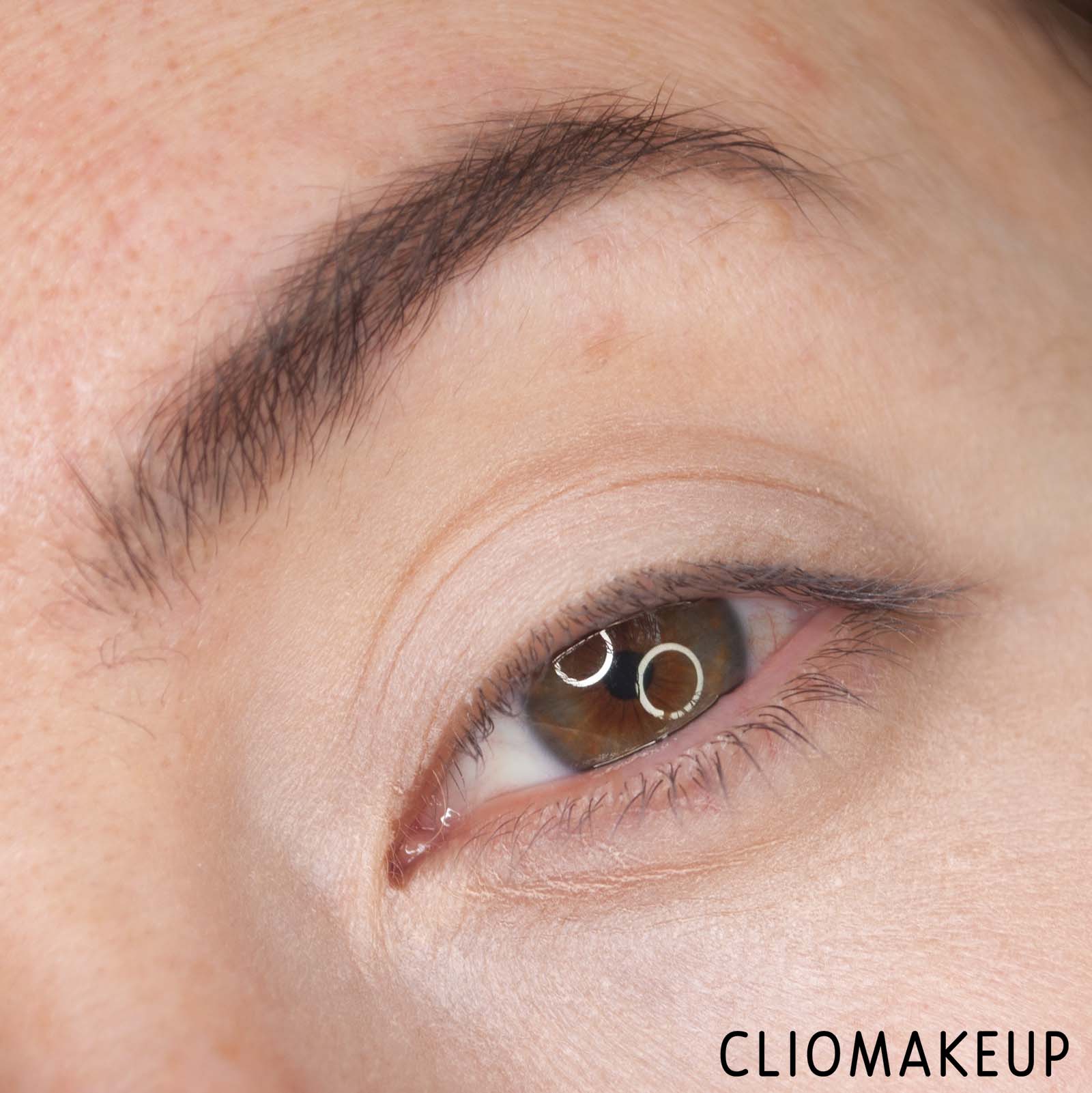 cliomakeup-recensione-correttore-benefit-bright-on-concealer-11