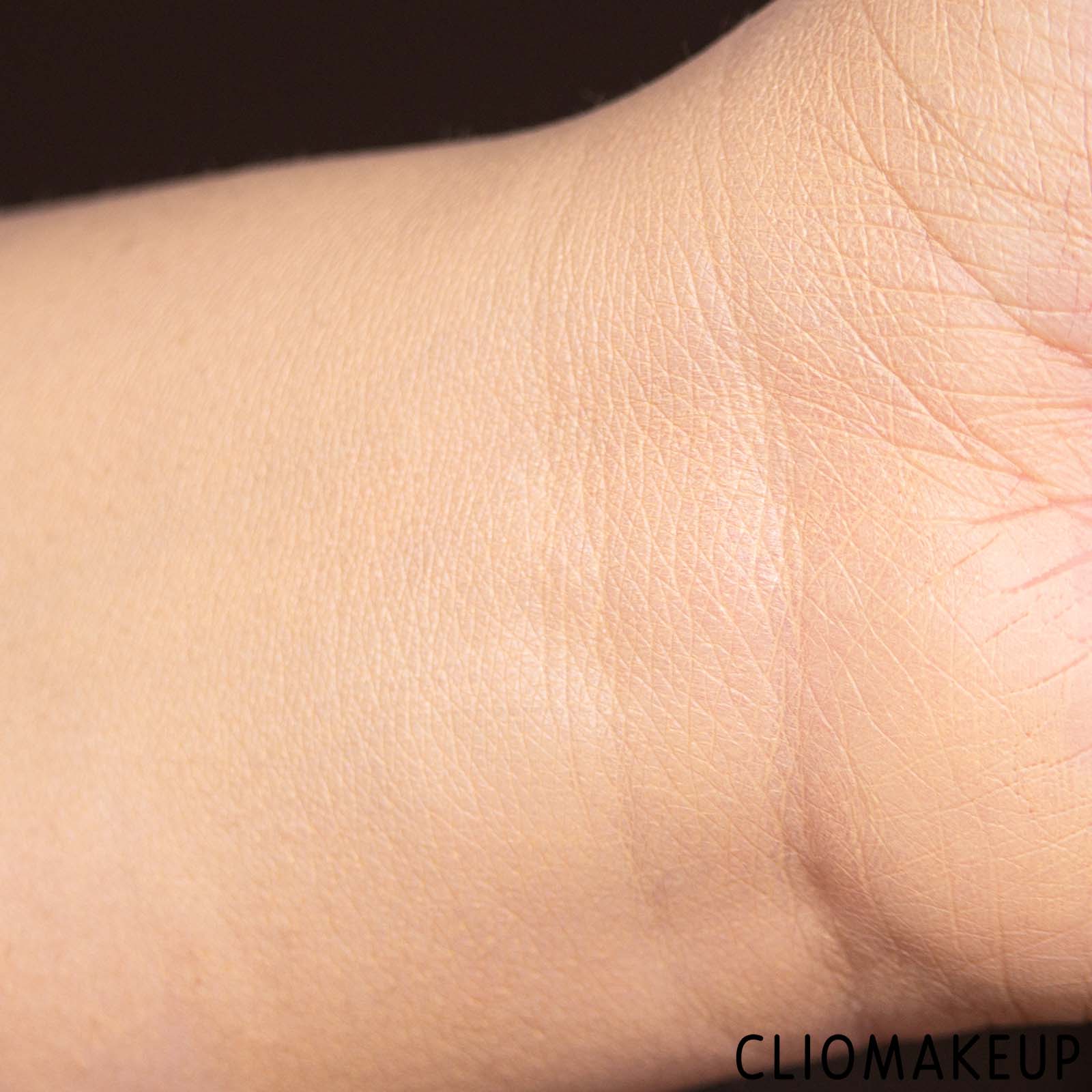 cliomakeup-recensione-fondotinta-kiko-radiance-boost-foundation-9