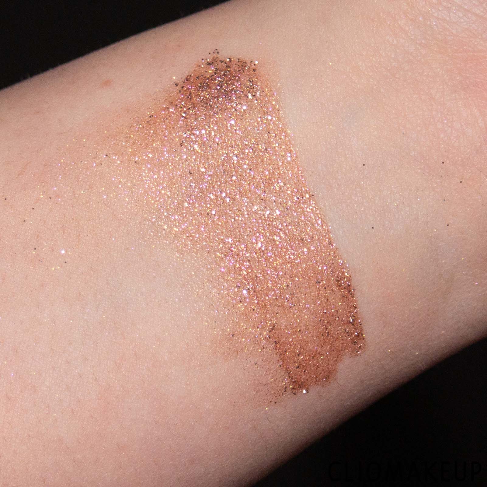 cliomakeup-recensione-ombretto-liquido-one-size-eye-popper-sparkle-vision-eyeshadow-9