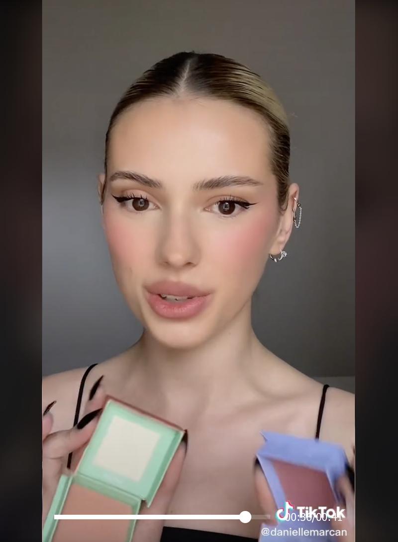 cliomakeup-make-up-trend-tiktok-2022-ombre-blush