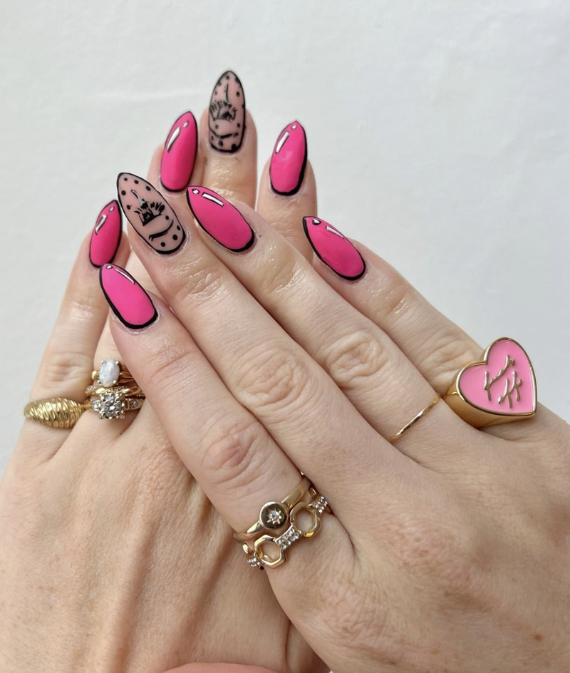cliomakeup-pop-art-nails-fucsia