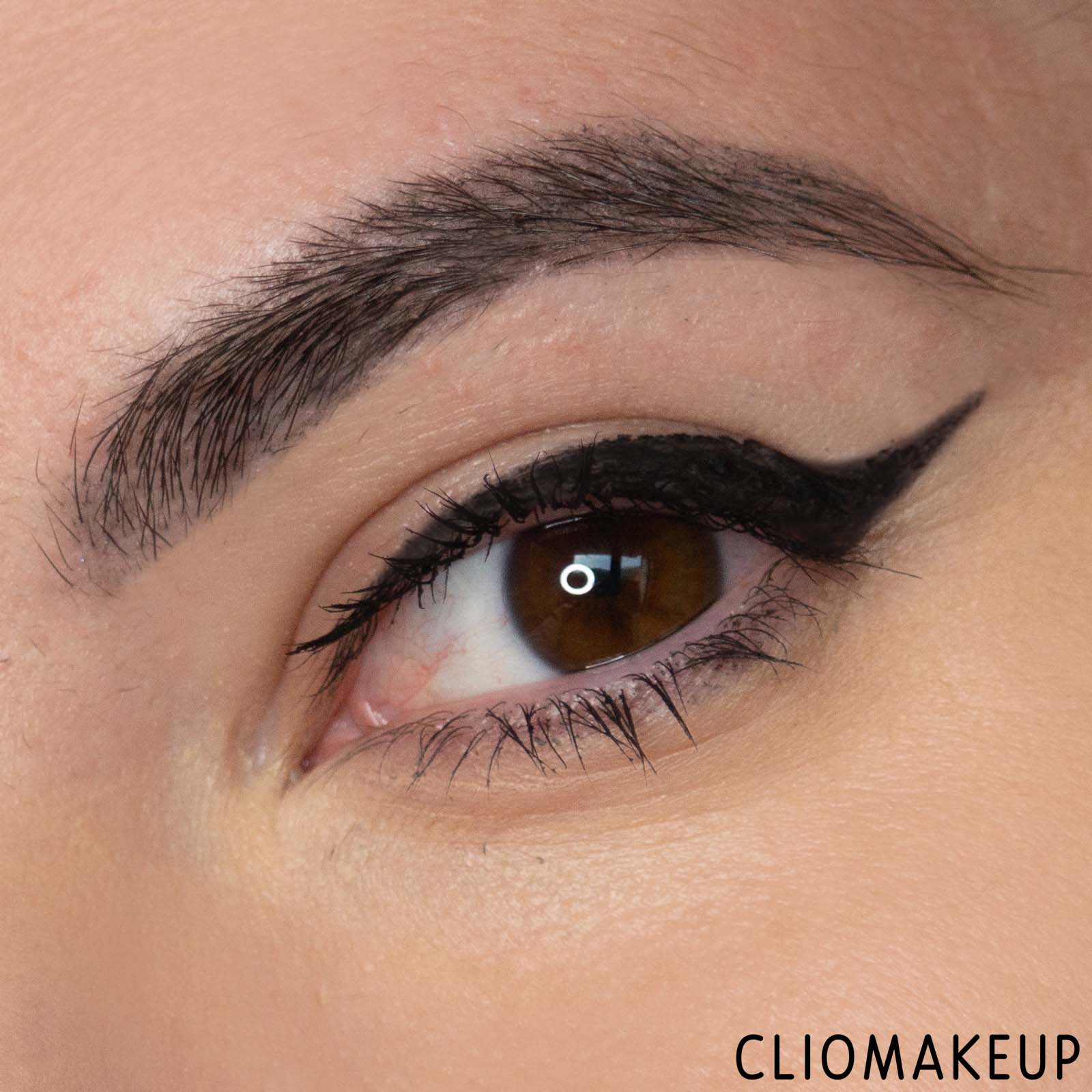 cliomakeup-recensione-correttore-wycon-natural-smoothie-liquid-concealer-13