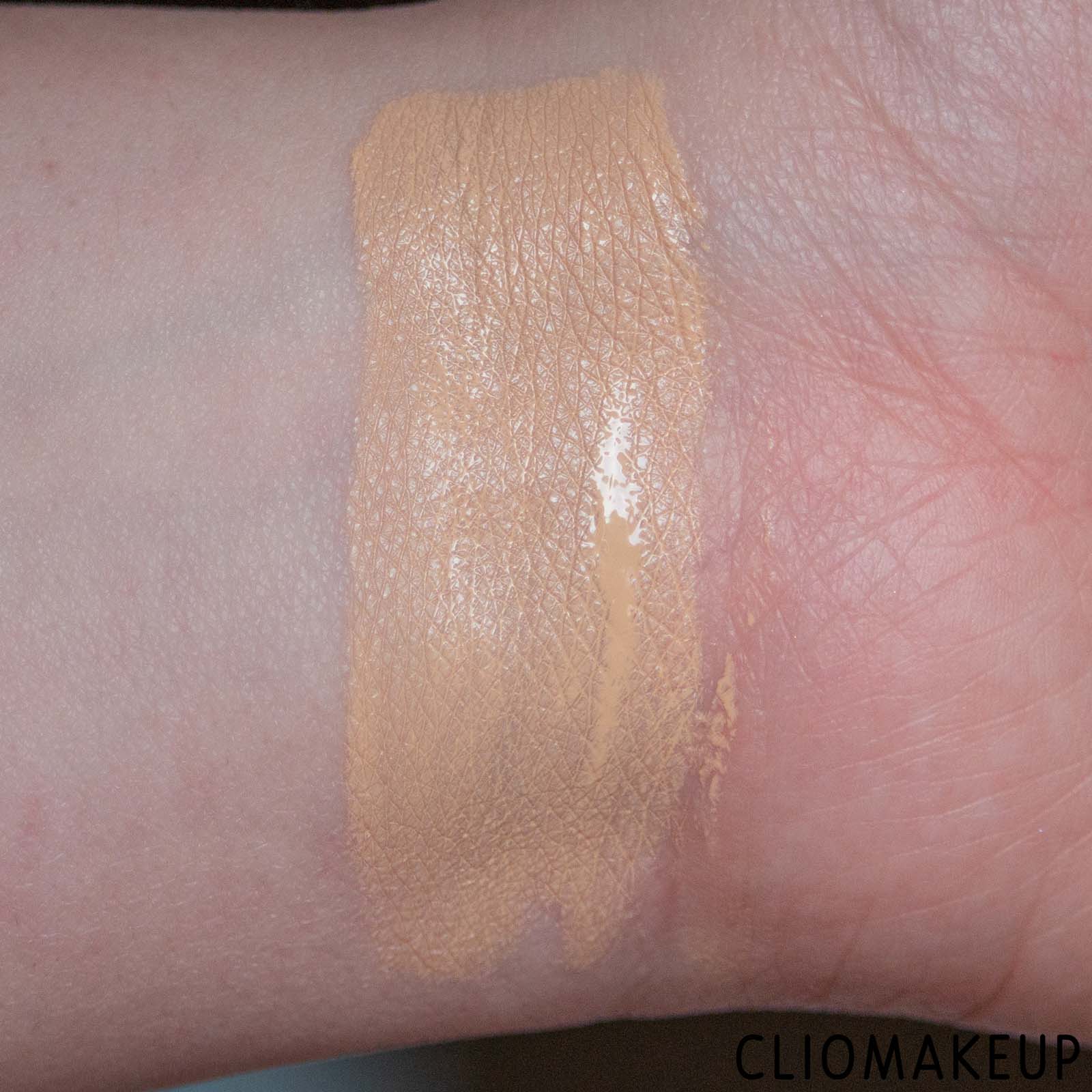 cliomakeup-recensione-correttore-wycon-natural-smoothie-liquid-concealer-6