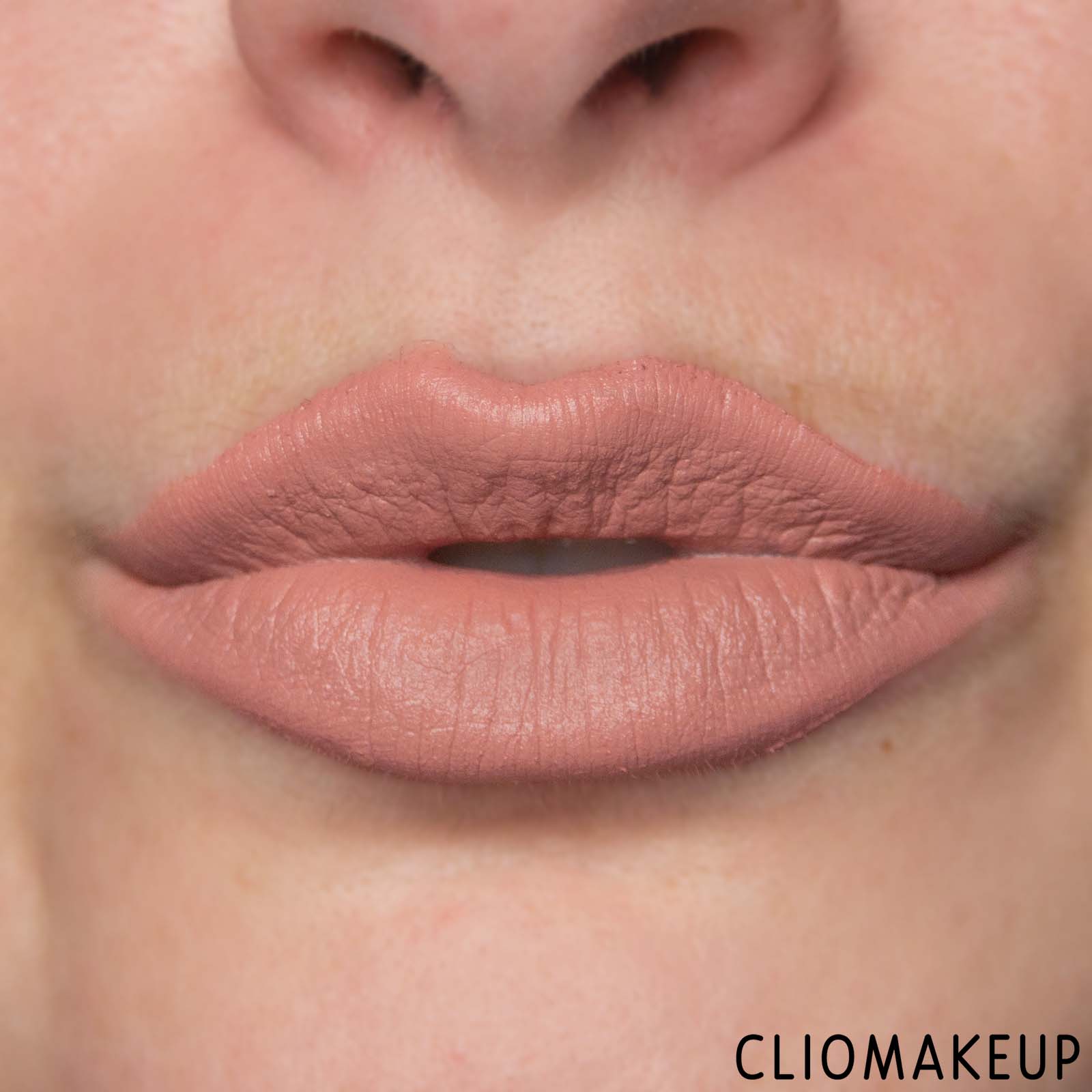 cliomakeup-recensione-rossetti-wycon-lip-loop-mousse-lipstick-11
