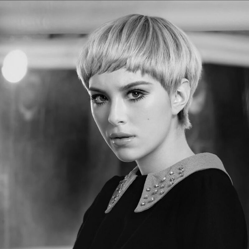 cliomakeup-tagli-capelli-corti-primavera-2022-boy-bob