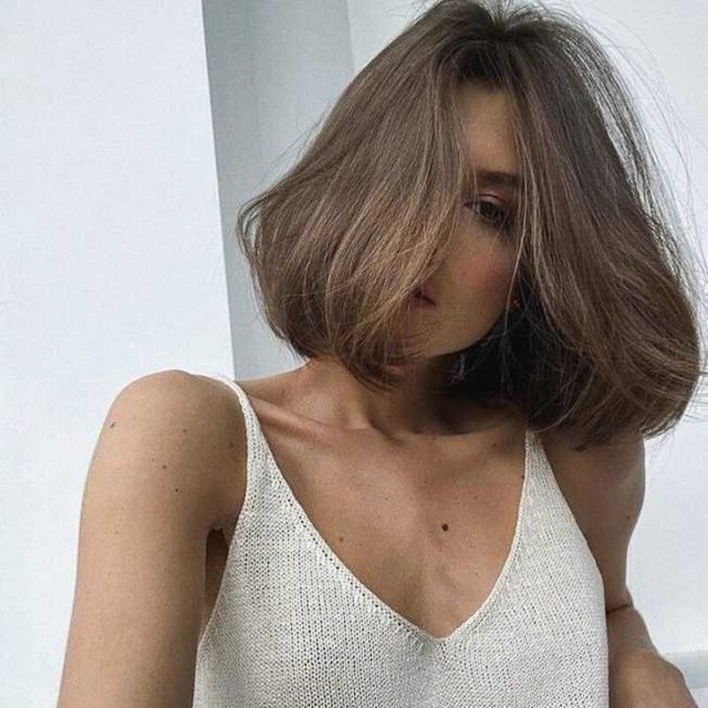 cliomakeup-tagli-capelli-corti-primavera-2022-carre