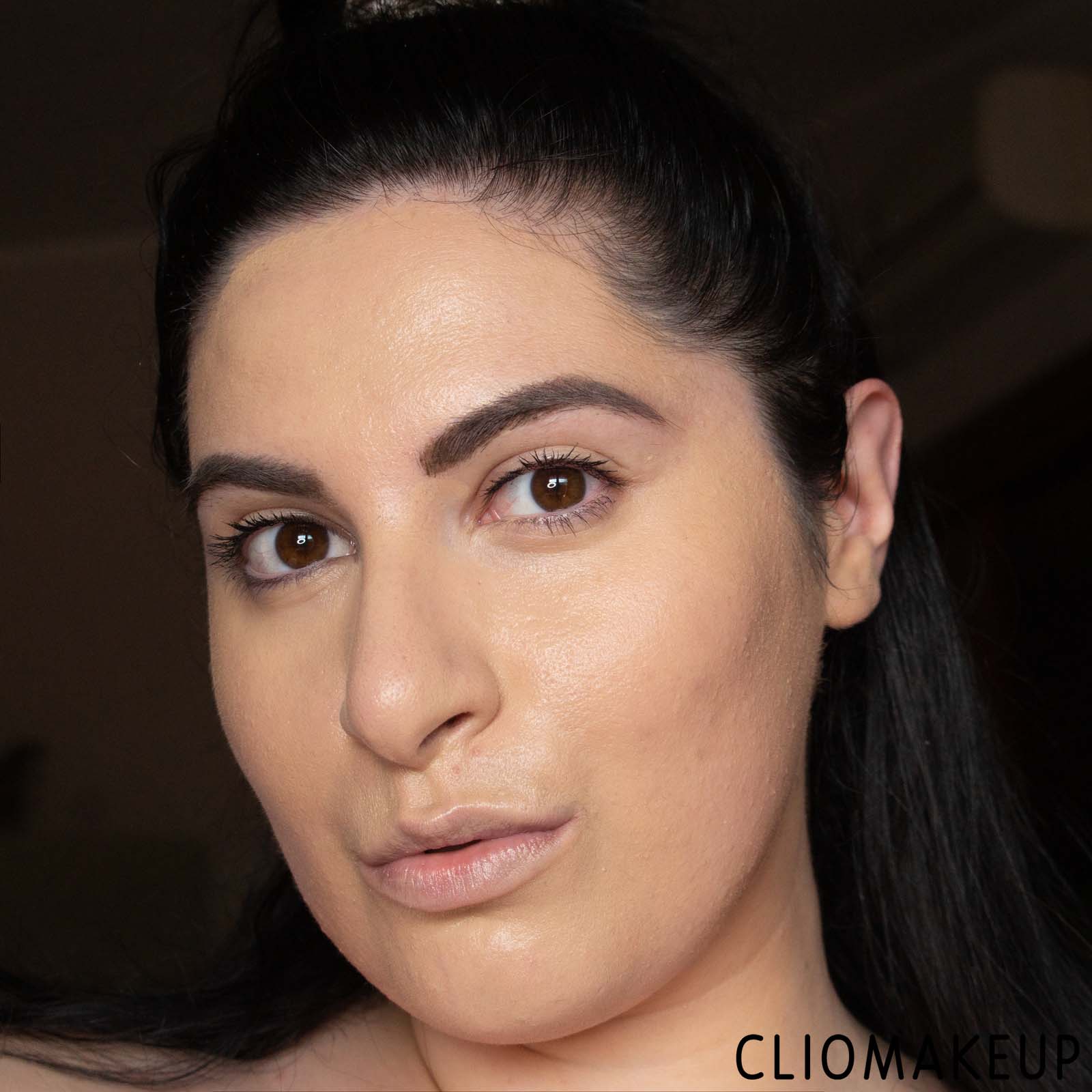 cliomakeup-recensione-crema-colorata-ysl-nu-bare-look-tint-13