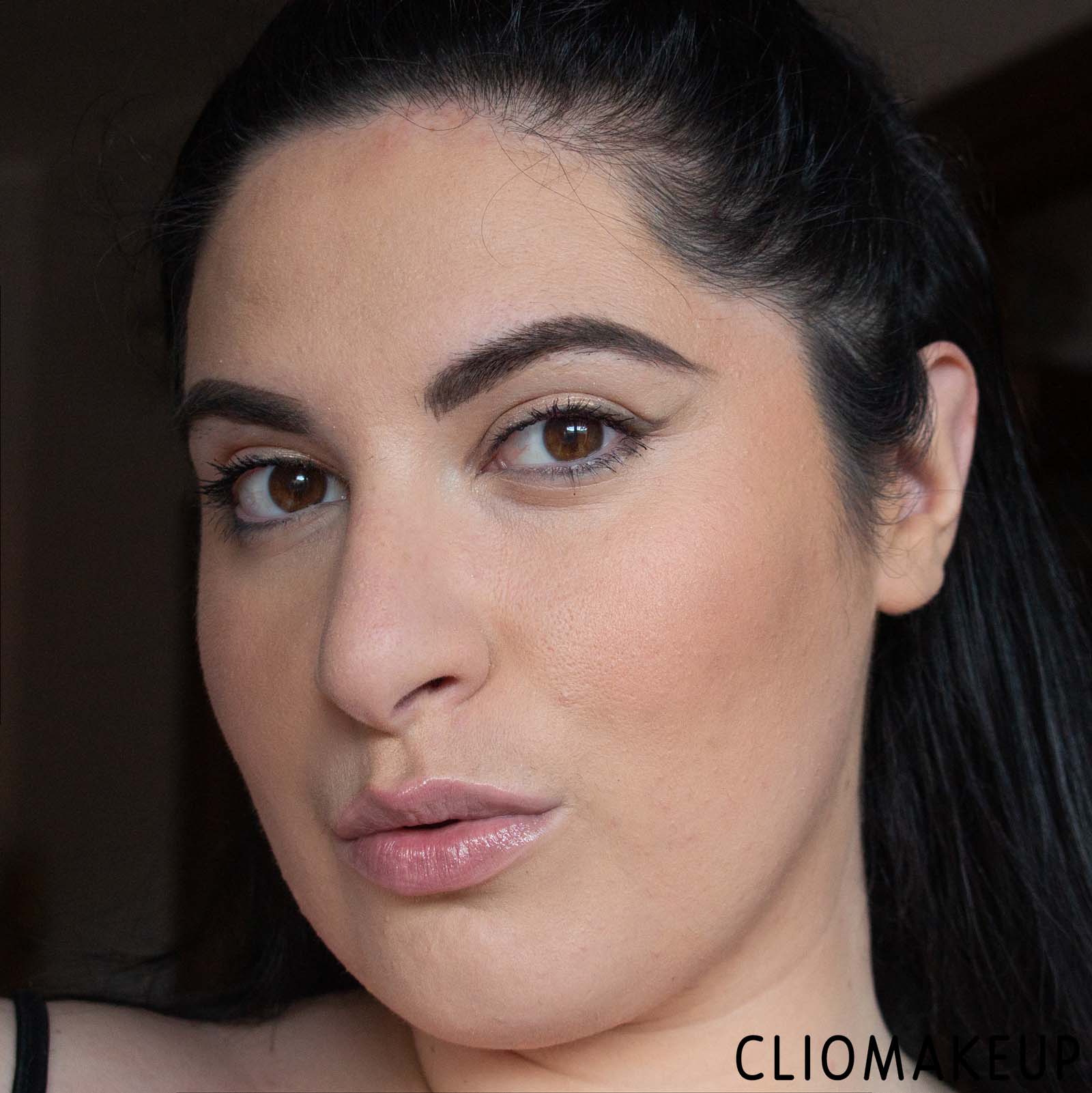 cliomakeup-recensione-illuminante-astra-cest-glow-highlighter-10