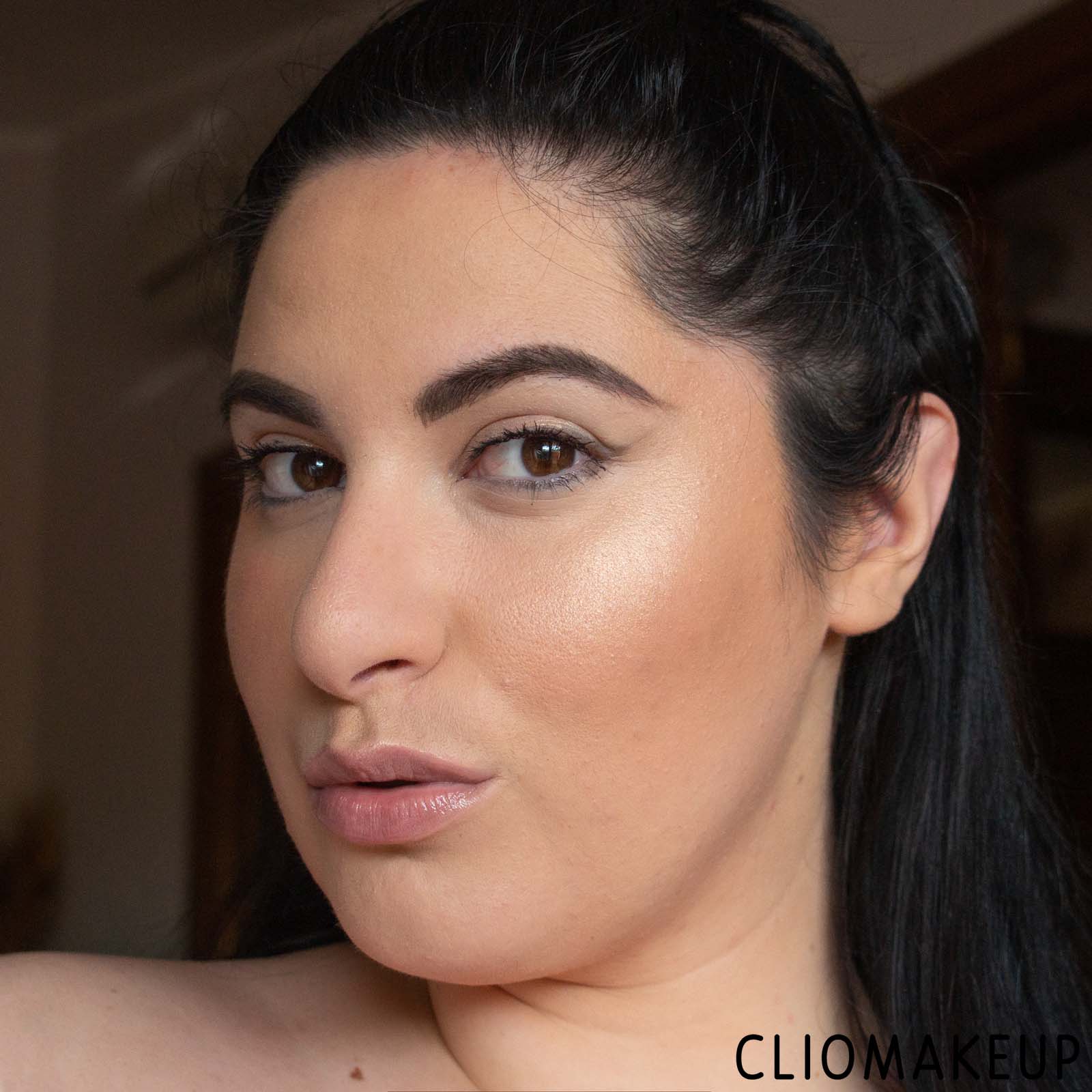 cliomakeup-recensione-illuminante-astra-cest-glow-highlighter-12