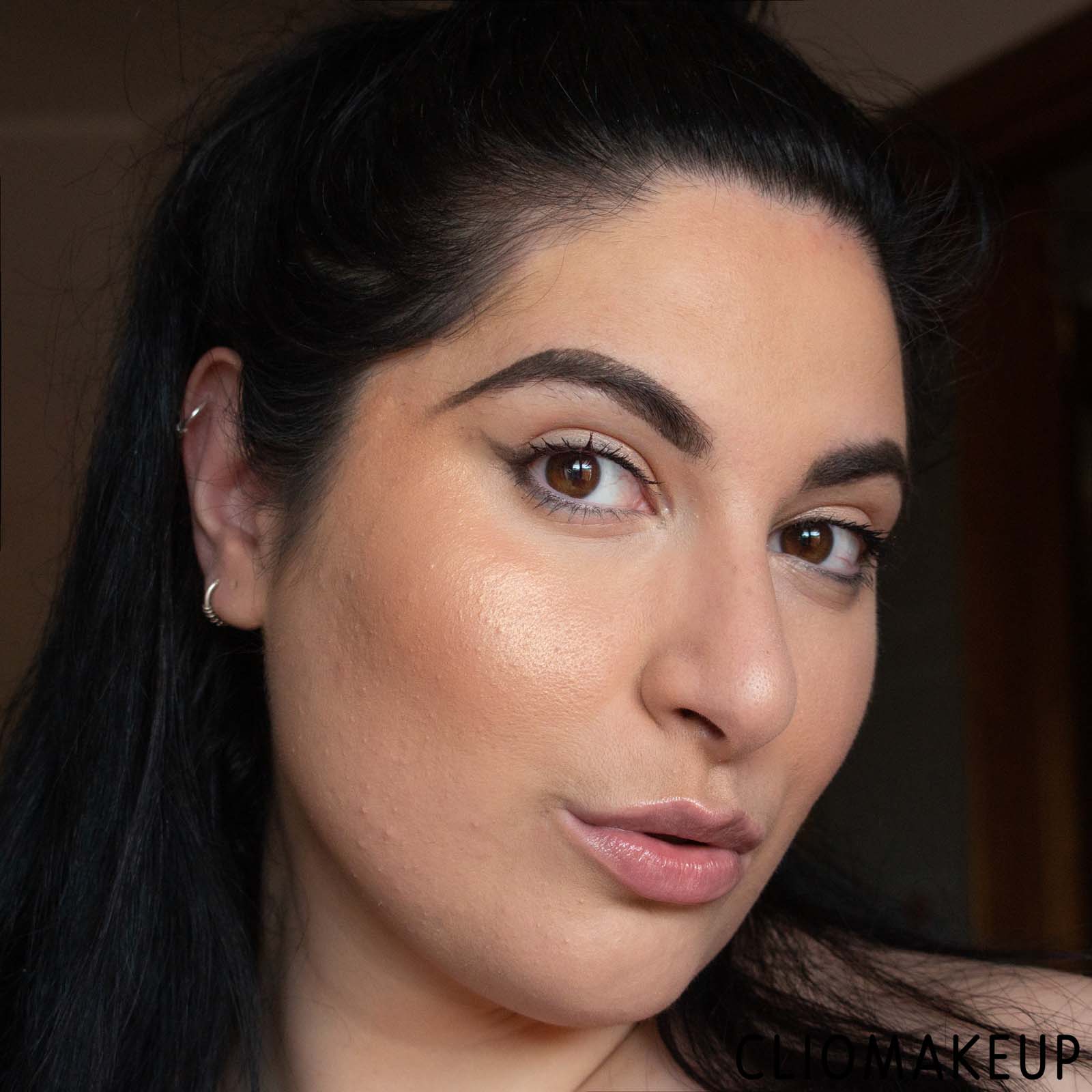 cliomakeup-recensione-illuminante-astra-cest-glow-highlighter-14