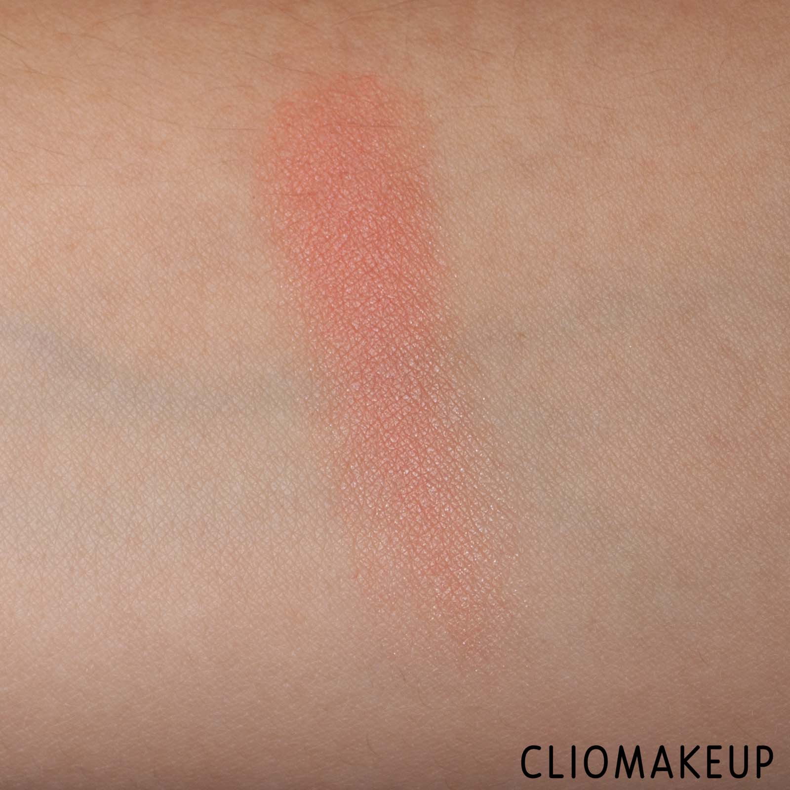 cliomakeup-recensione-blush-benefit-mini-shellie-blush-7