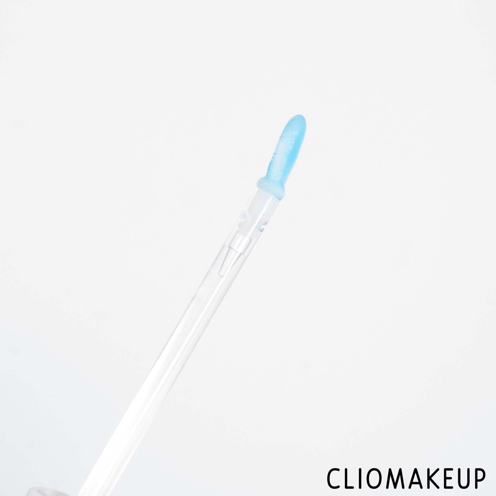cliomakeup-recensione-gloss-huda-beauty-silk-balm-icy-cooling-lip-plumper-5