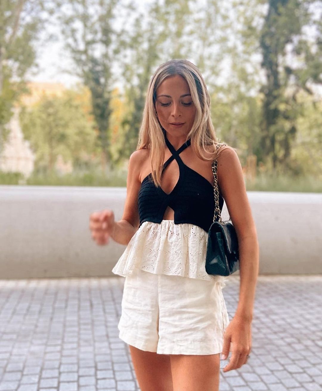 Cliomakeup-look-anticaldo-estate-2022-zara-bermuda