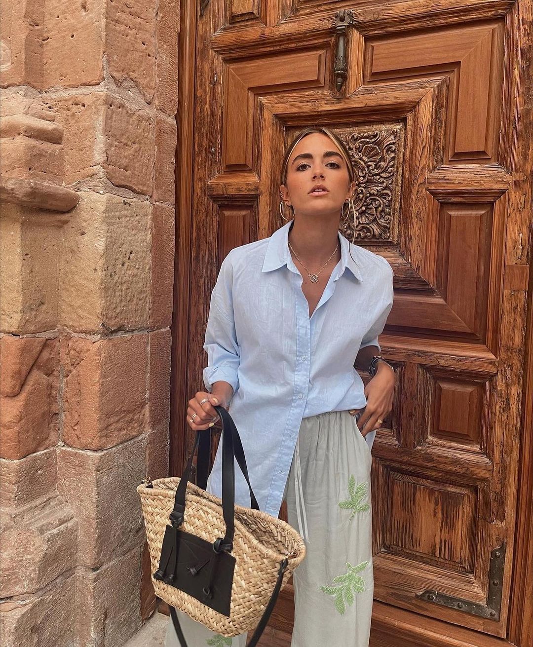 Cliomakeup-look-anticaldo-estate-2022-zara-camicia-pantaloni-lino