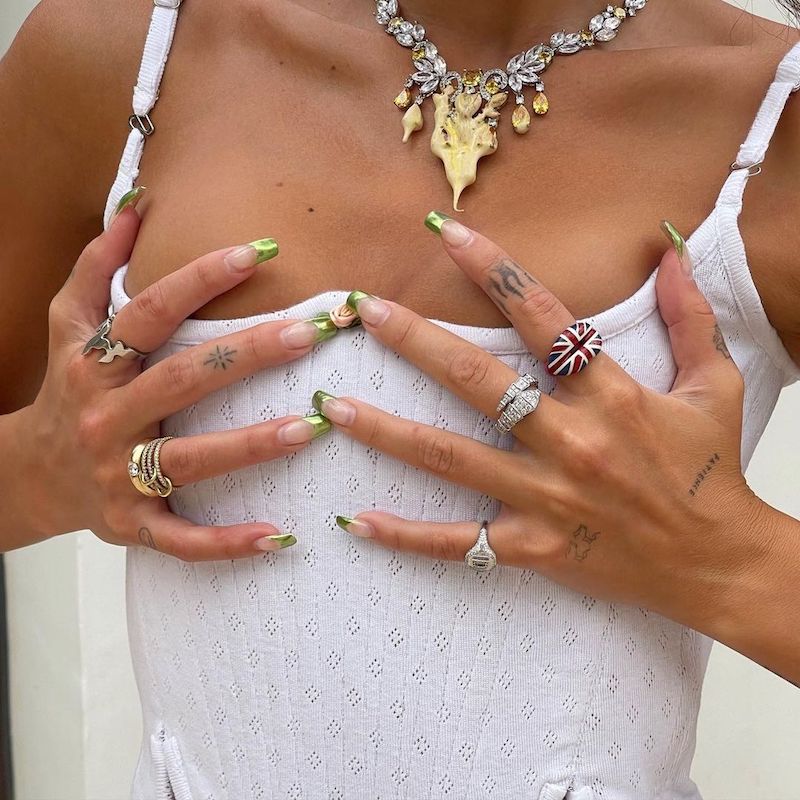 cliomakeup-chrome-french-nails-teamclio-9