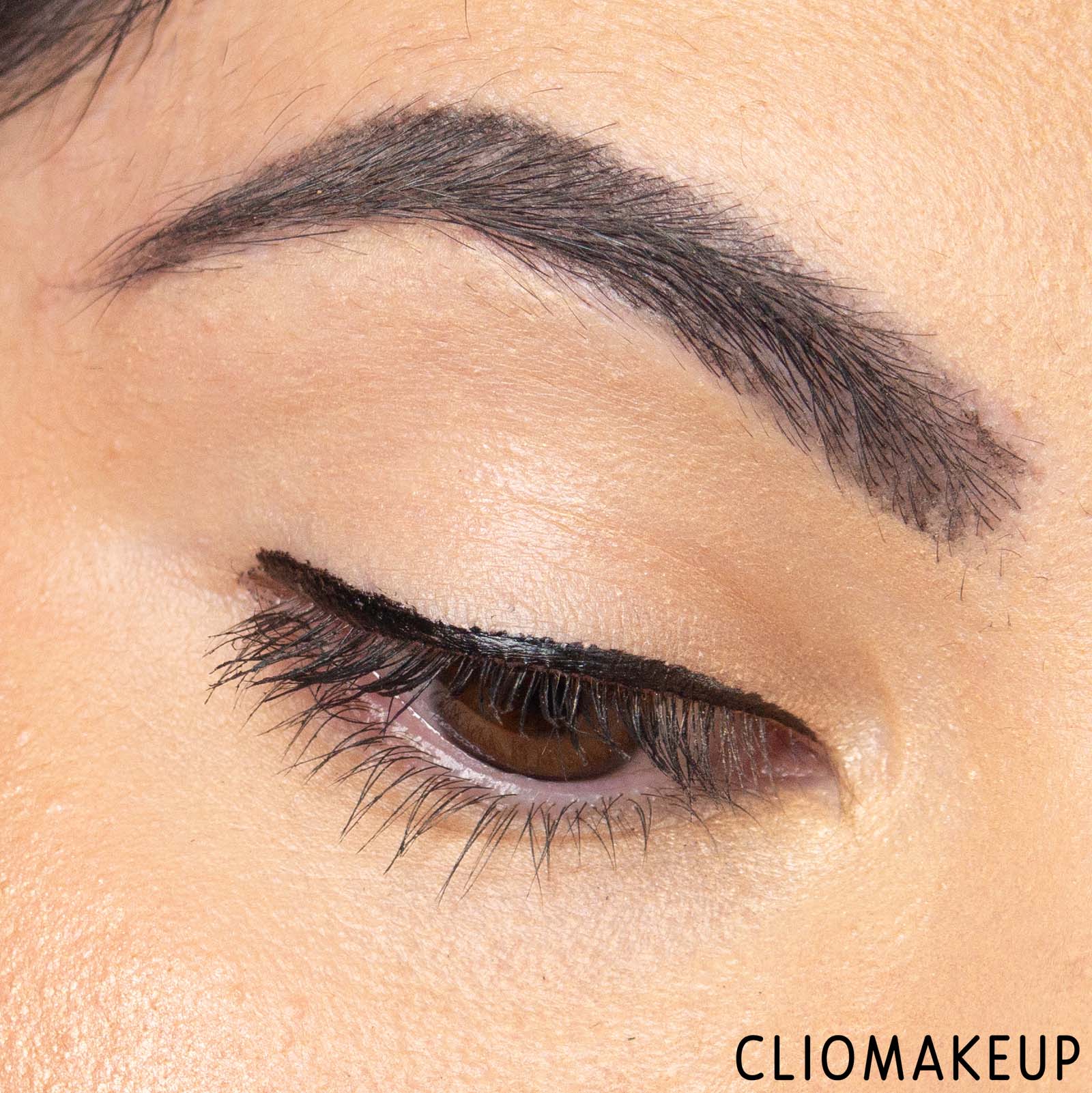 cliomakeup-recensione-eyeliner-wycon-micron-tip-waterproof-eyeliner-11