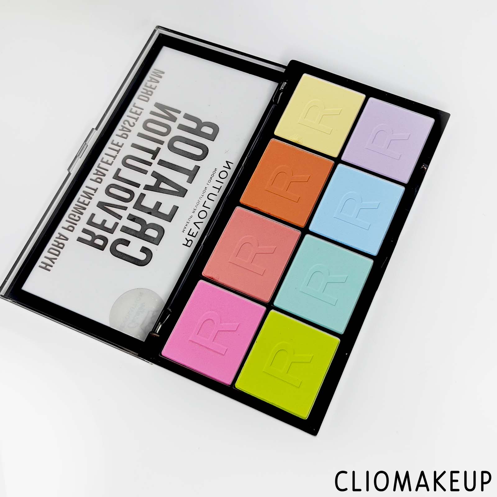 cliomakeup-recensione-palette-revolution-creator-hydra-pigment-palette-pastel-dream-5