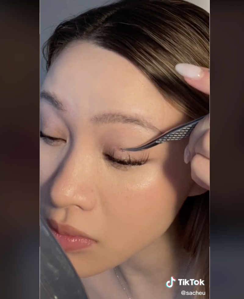 cliomakeup-spider-eyelashes-2022-teamclio-8