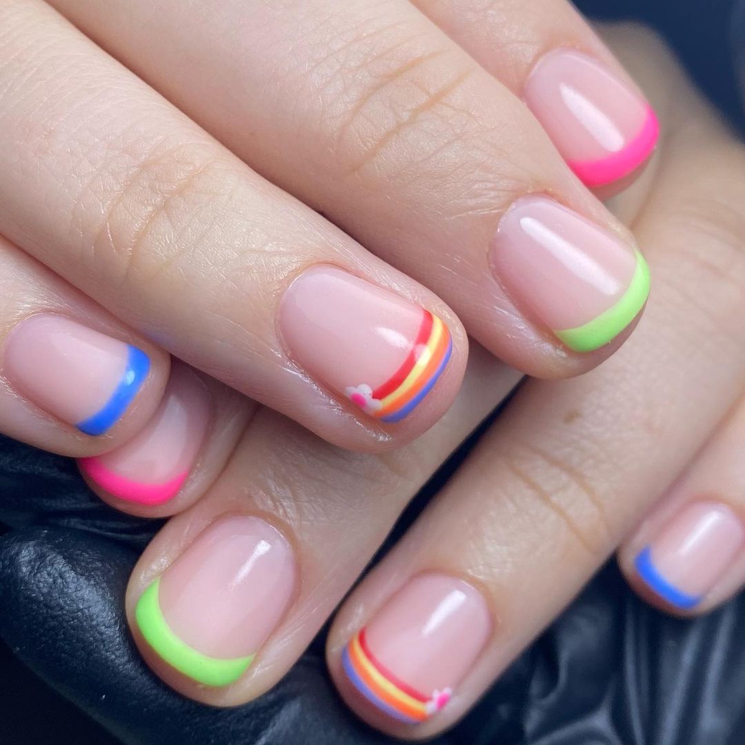 cliomakeup-unghie-arcobaleno-2022-9