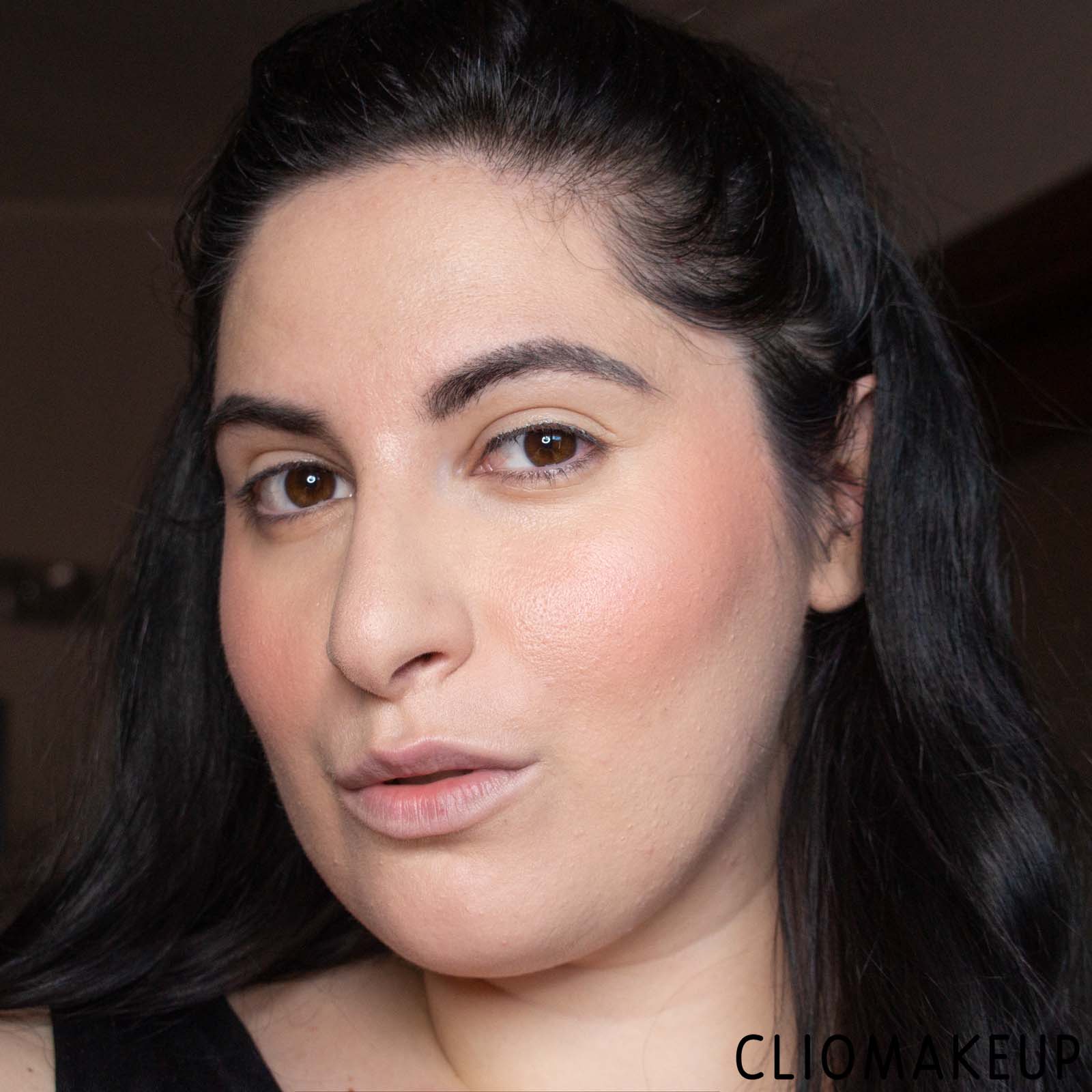 cliomakeup-recensione-blush-essence-cute-as-shell-blushlighter-13