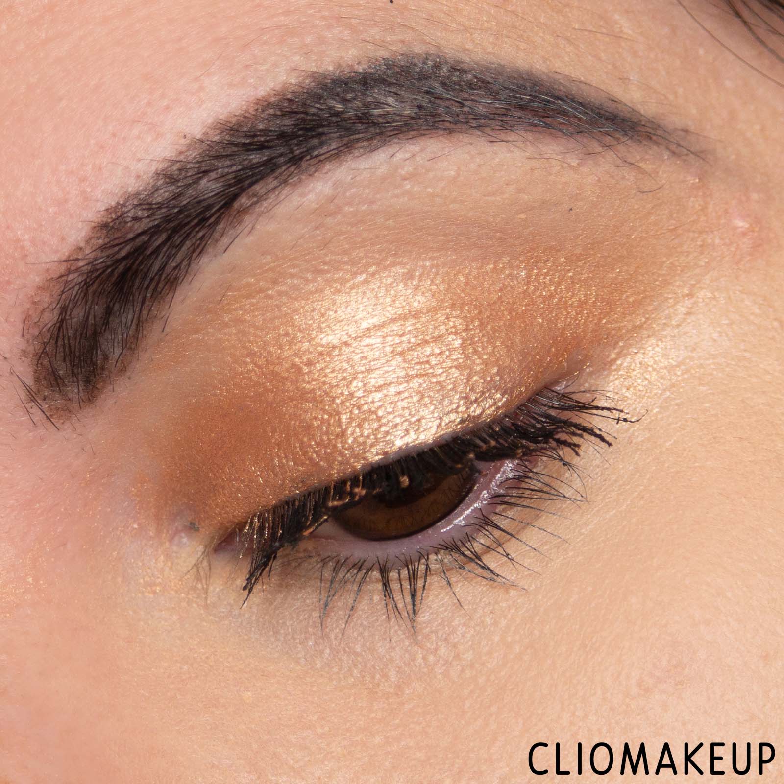 cliomakeup-recensione-liquido-wycon-moonstone-liquid-eyeshadow-14