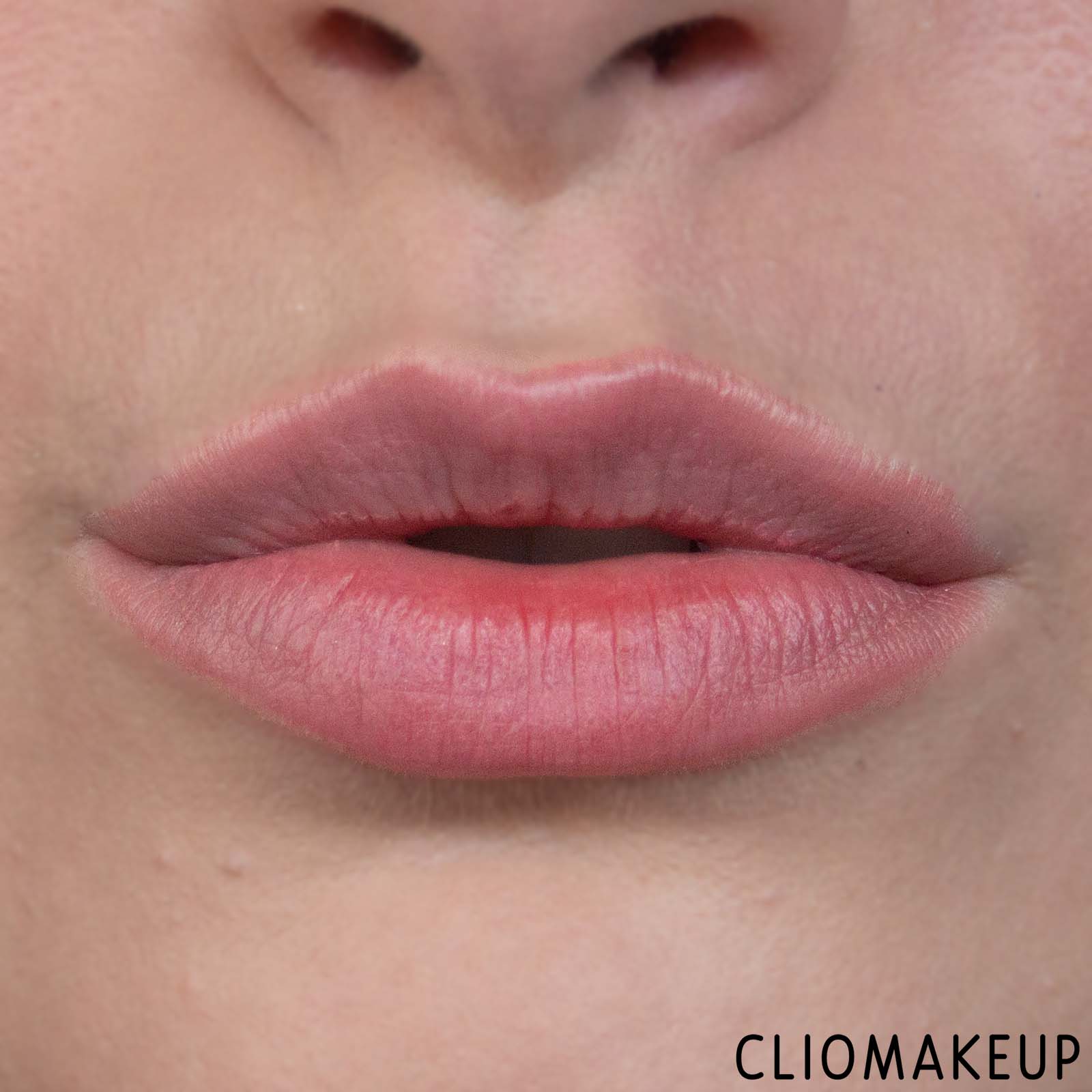 cliomakeup-recensione-tinta-labbra-e-guance-benefit-floratint-lip-e-cheek-stain-14