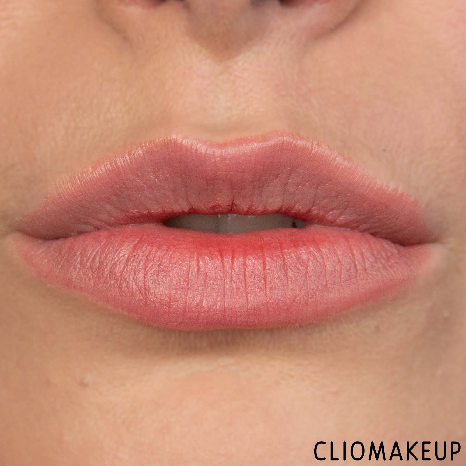 cliomakeup-recensione-tinta-labbra-e-guance-benefit-floratint-lip-e-cheek-stain-15