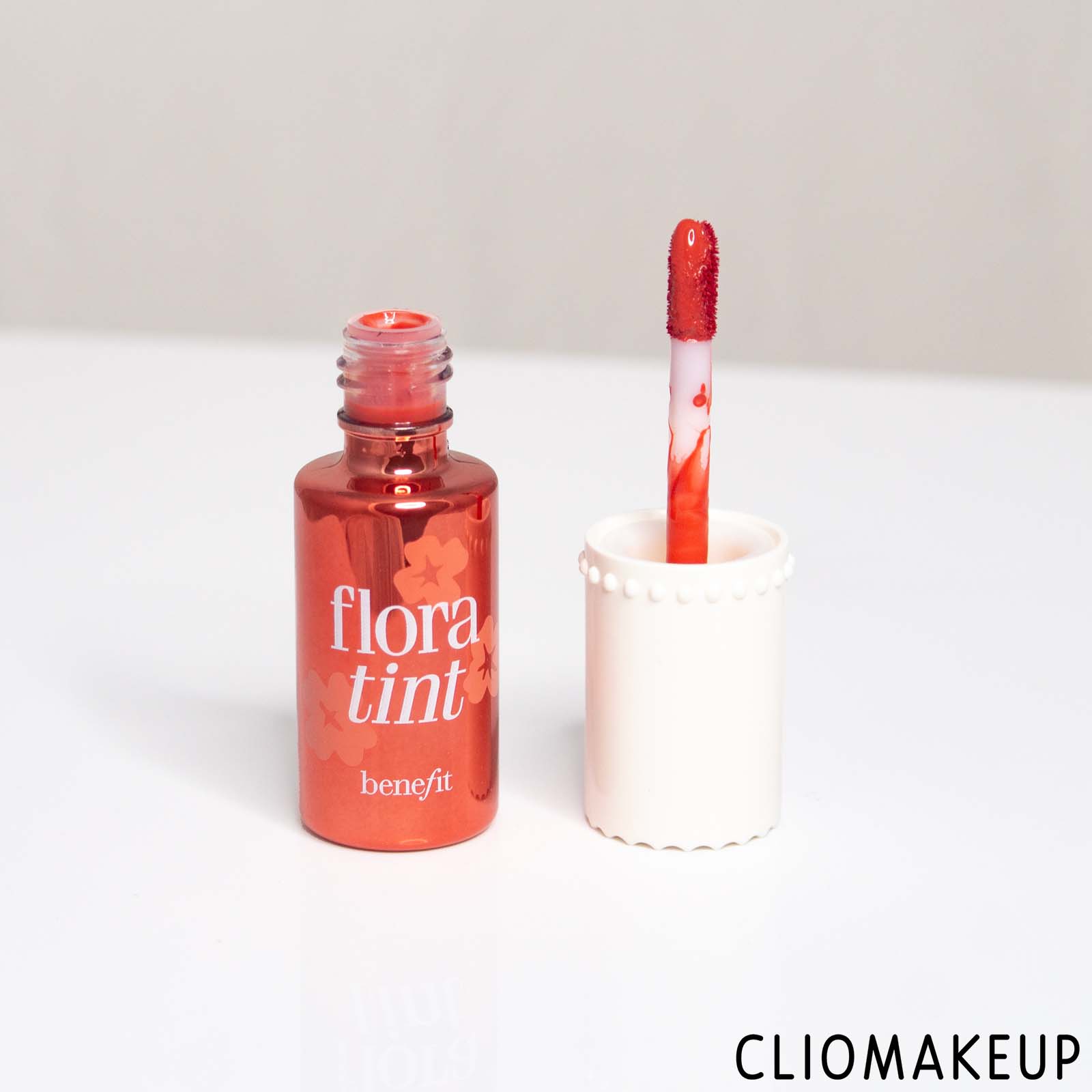 cliomakeup-recensione-tinta-labbra-e-guance-benefit-floratint-lip-e-cheek-stain-4
