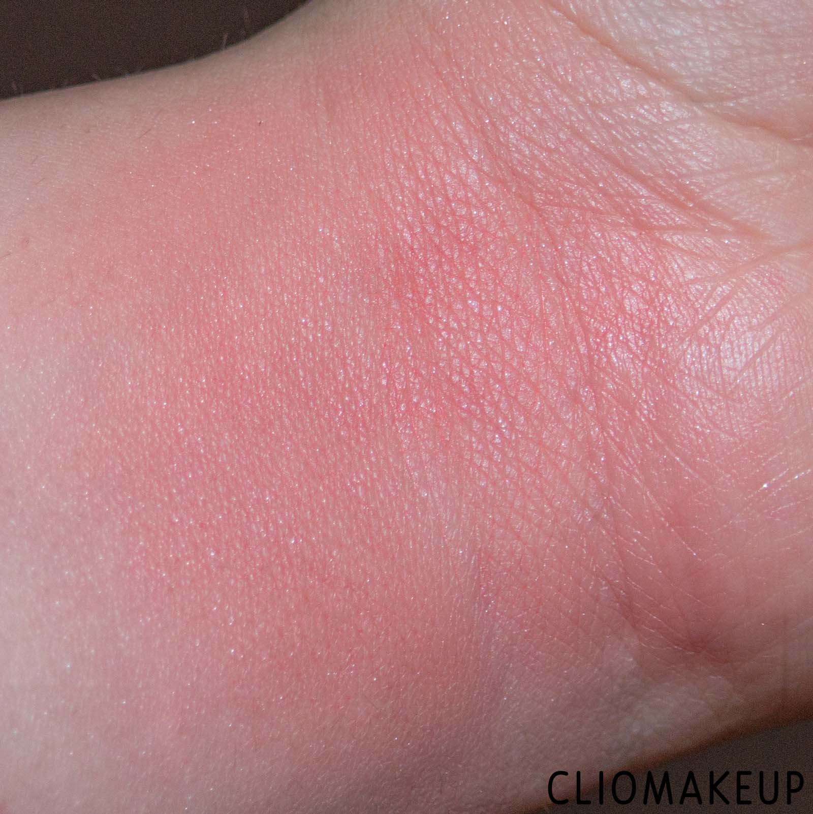 cliomakeup-recensione-tinta-labbra-e-guance-kiko-blu-me-natural-look-lip-e-cheek-8