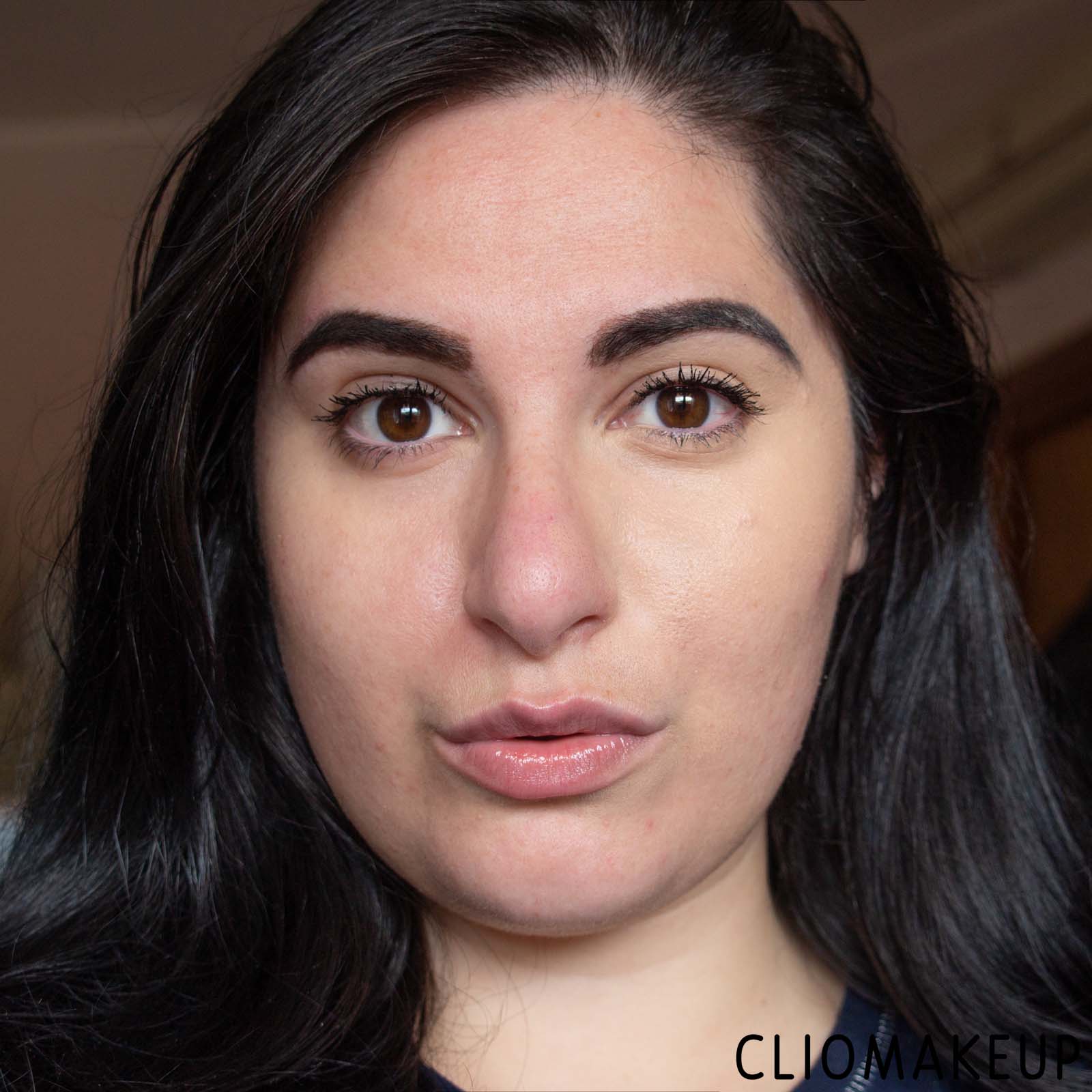 cliomakeup-recensione-correttore-wycon-comfy-wear-liquid-concealer-10