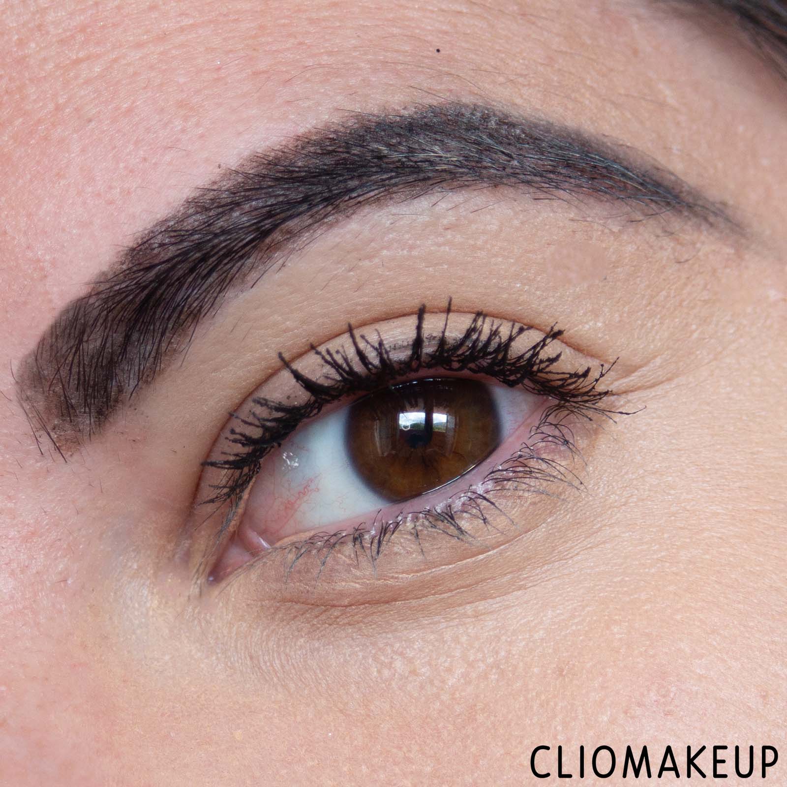 cliomakeup-recensione-correttore-wycon-comfy-wear-liquid-concealer-12