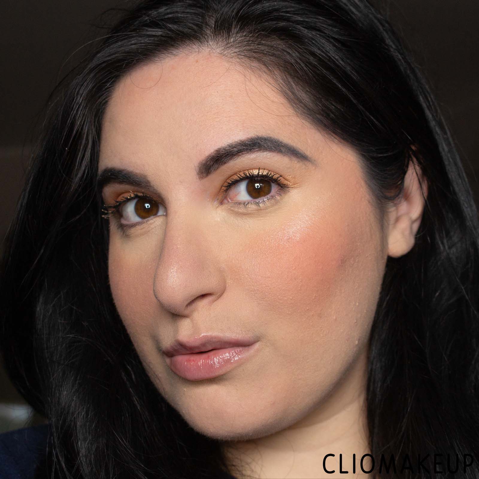 cliomakeup-recensione-correttore-wycon-comfy-wear-liquid-concealer-15