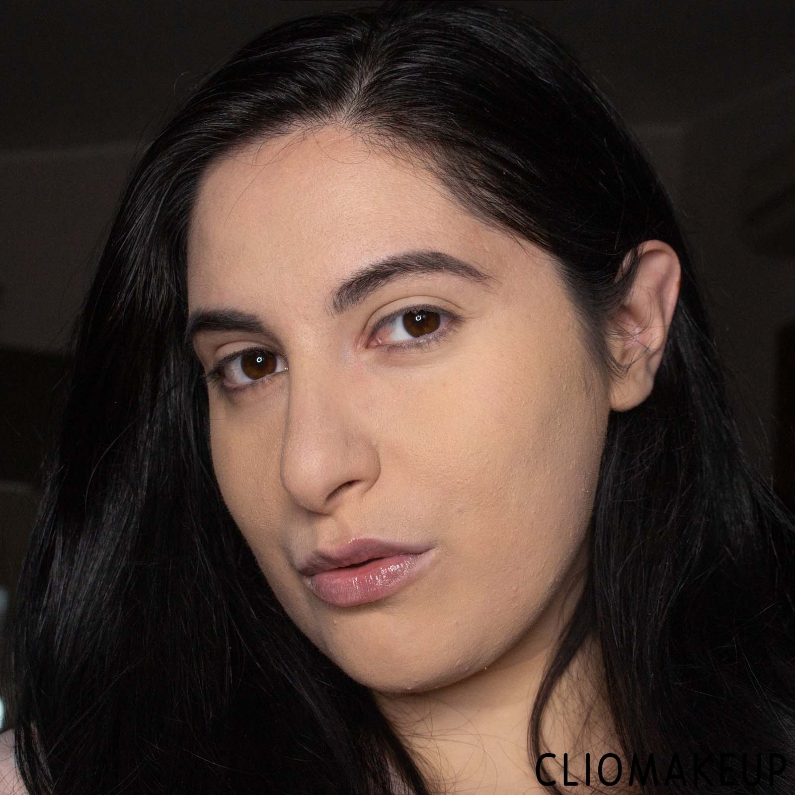 cliomakeup-recensione-fondotinta-elf-camo-powder-foundation-12