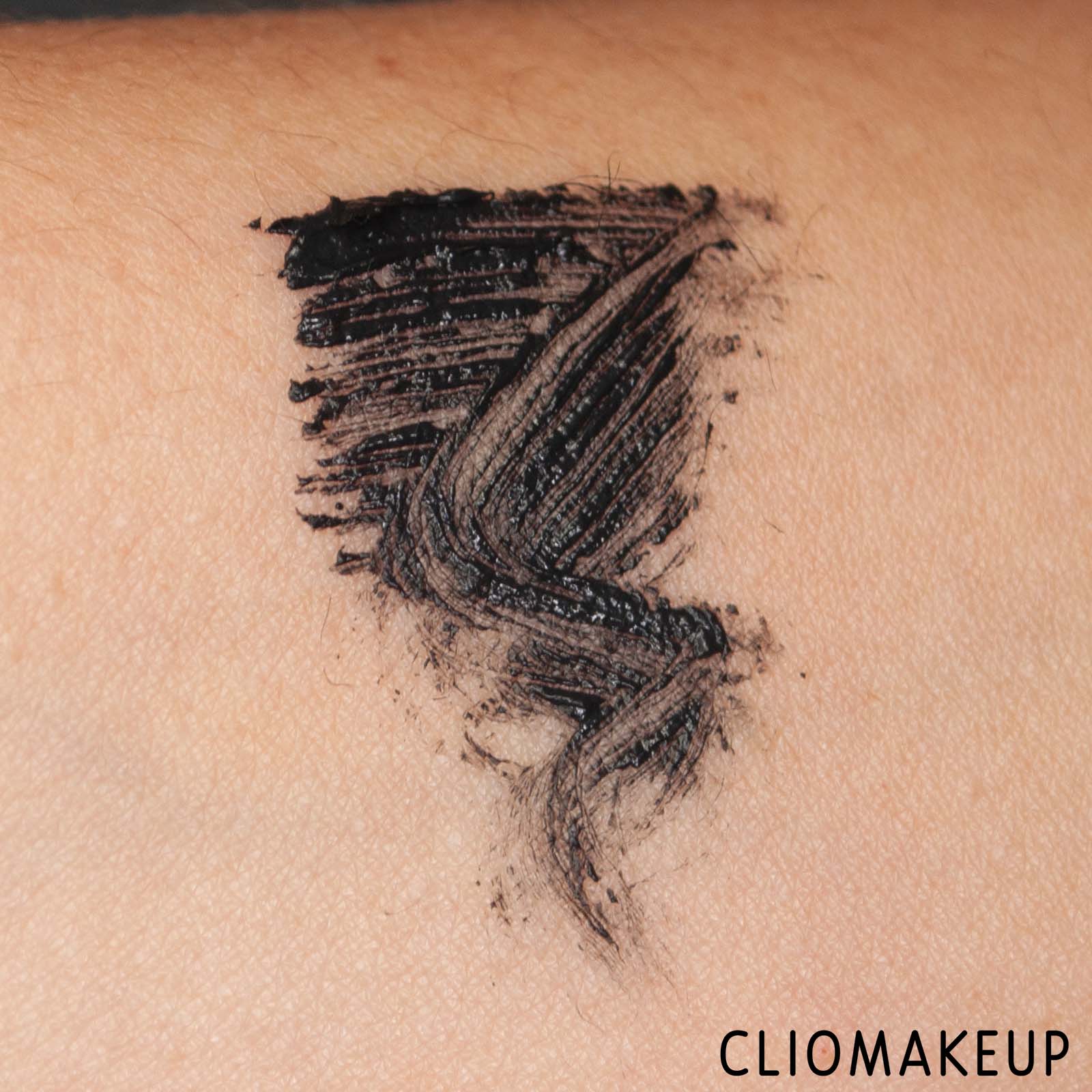 cliomakeup-recensione-mascara-kiko-energy-shake-36h-lasting-double-effect-mascara-7