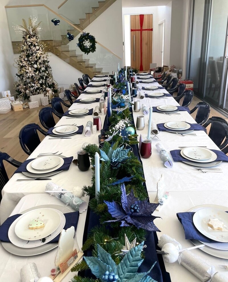 cliomakeup-come-apparecchiare-tavola-natale-blu