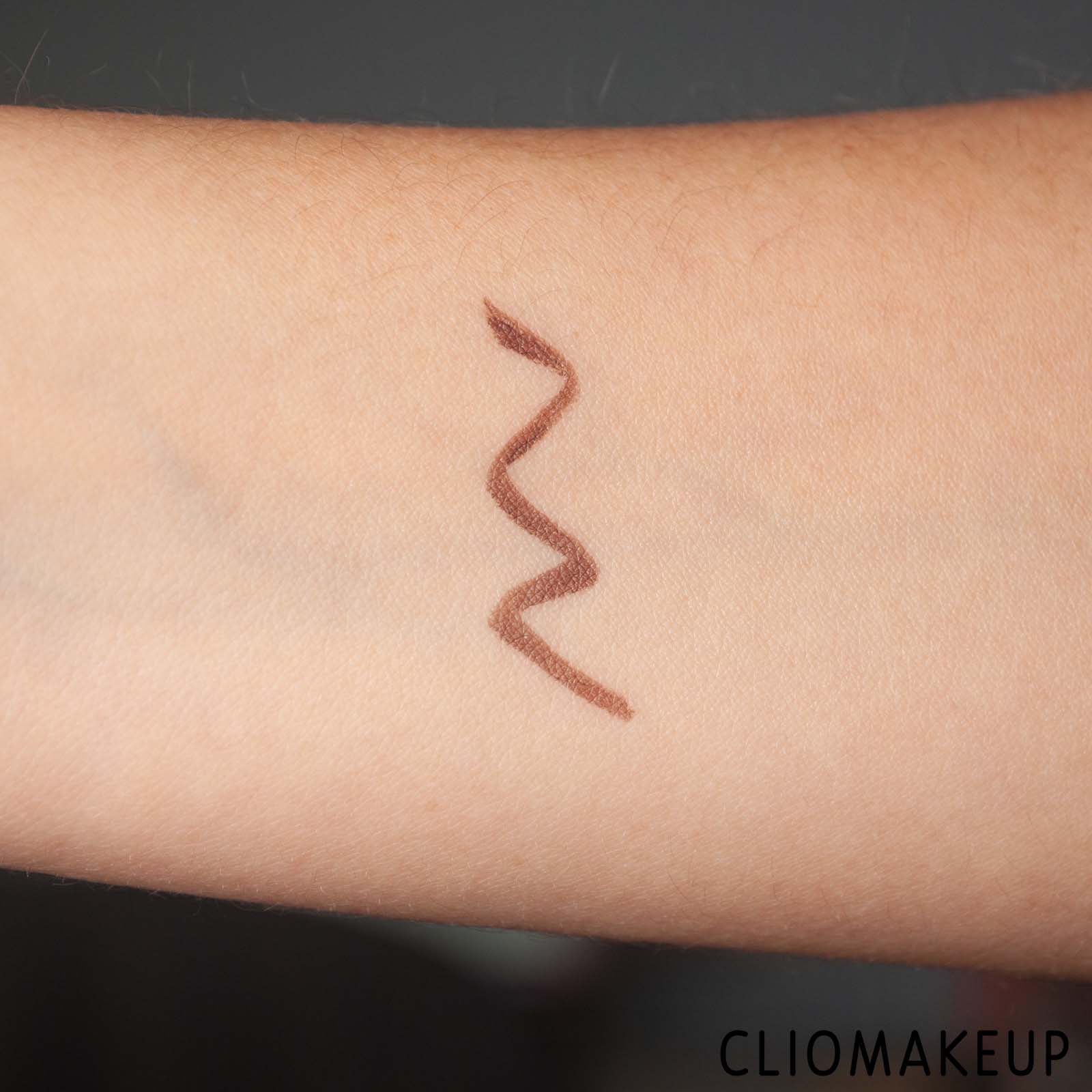 cliomakeup-recensione-eyeliner-one-size-point-made-waterproof-liquid-eyeliner-pen-7