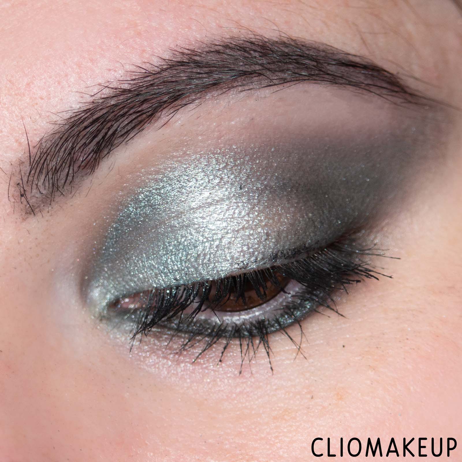 cliomakeup-recensione-palette-kiko-joyful-holiday-bright-dream-eyeshadow-palette-15