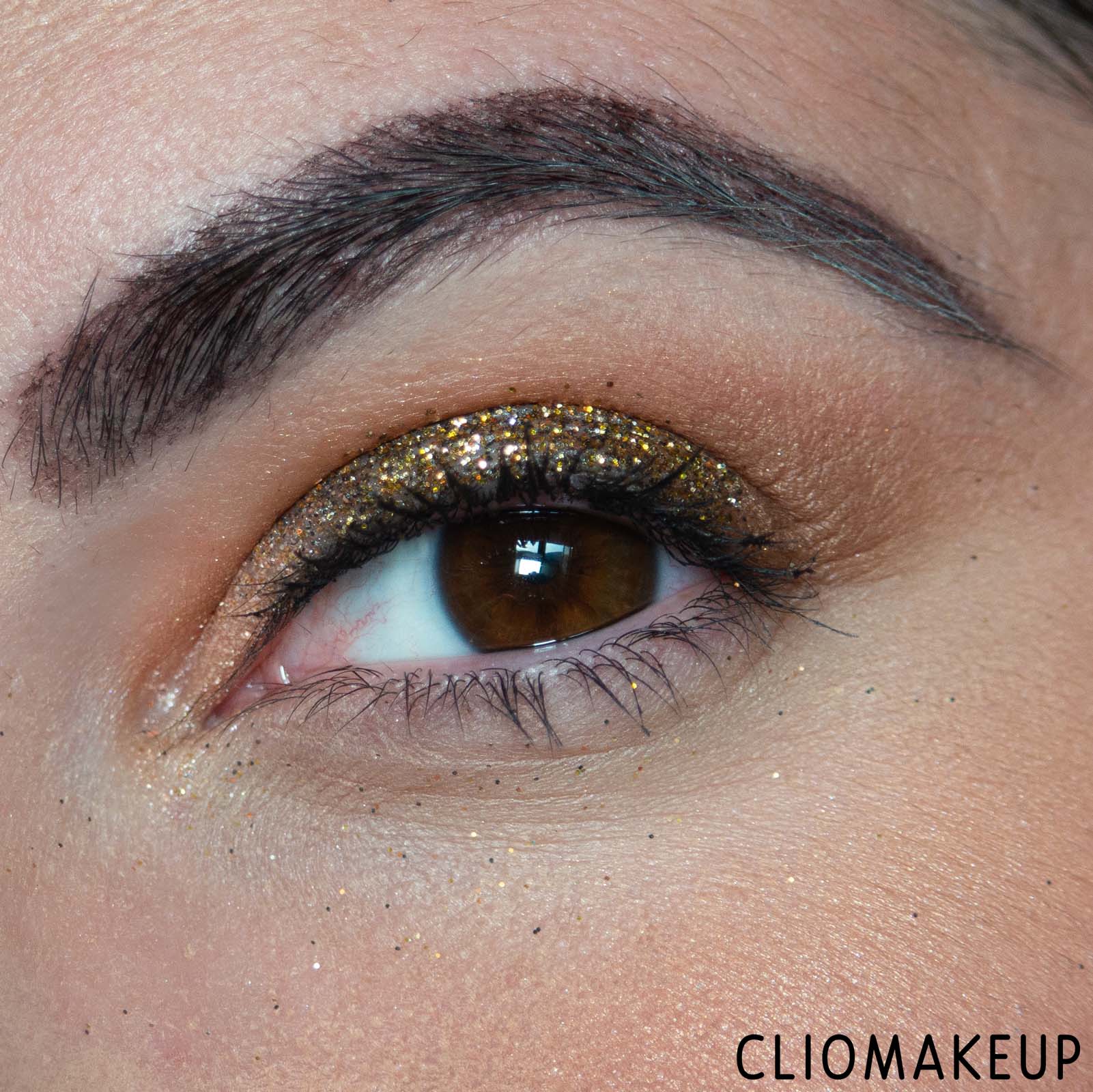 cliomakeup-recensione-palette-makeup-revolution-carnival-of-curiosity-shadow-palette-11