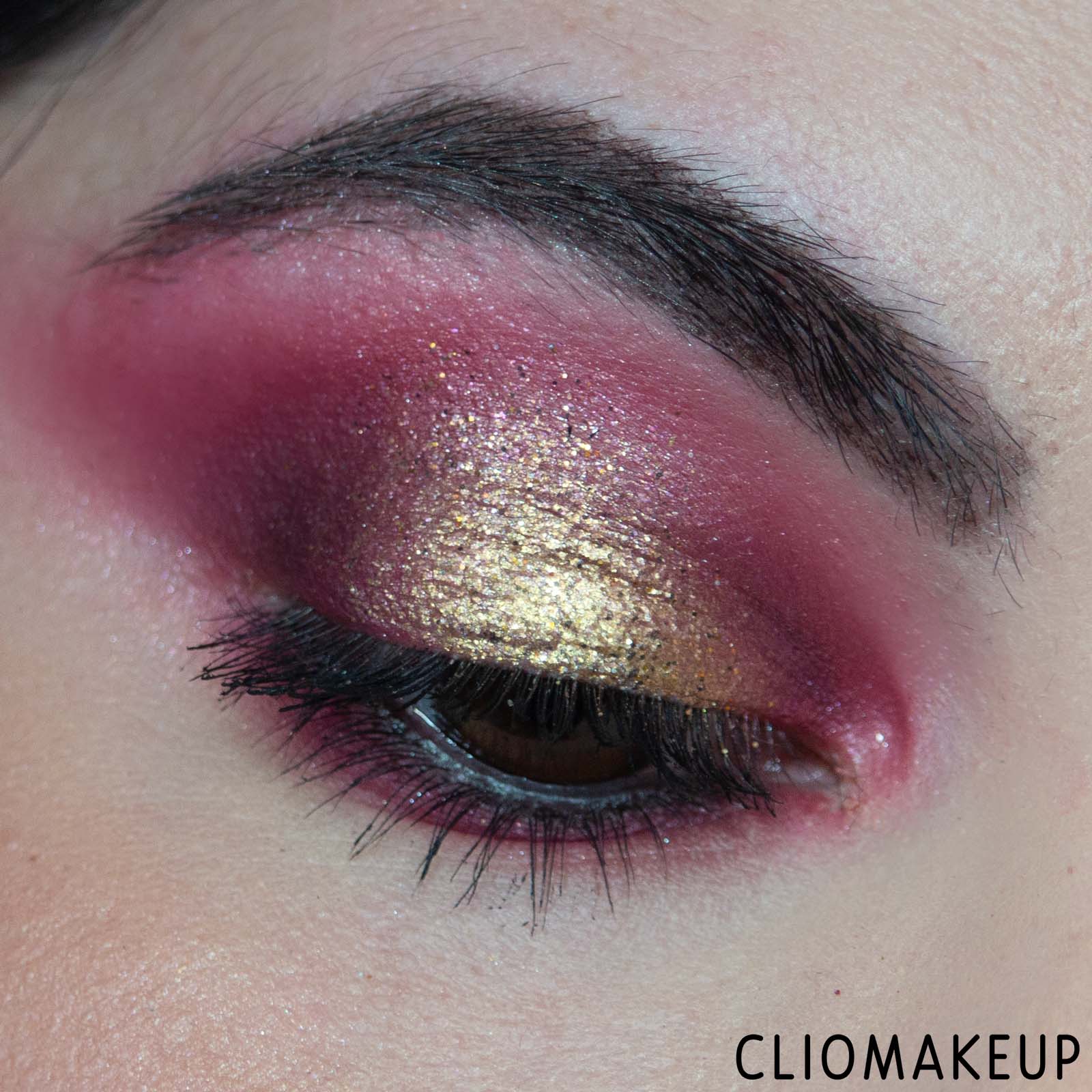 cliomakeup-recensione-palette-makeup-revolution-carnival-of-curiosity-shadow-palette-13