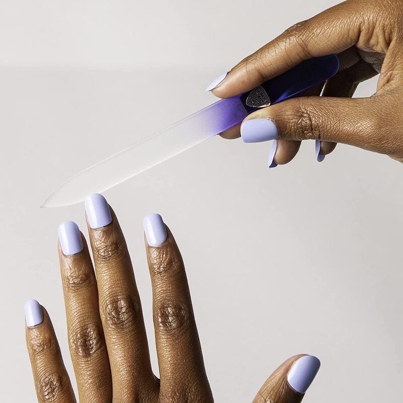 cliomakeup-come-curare-unghie-inverno-limare