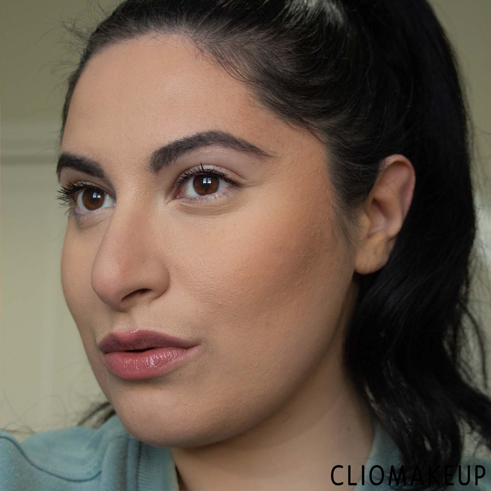 cliomakeup-recensione-palette-viso-revolution-pro-goddess-glow-bronze-e-highlight-palette-10