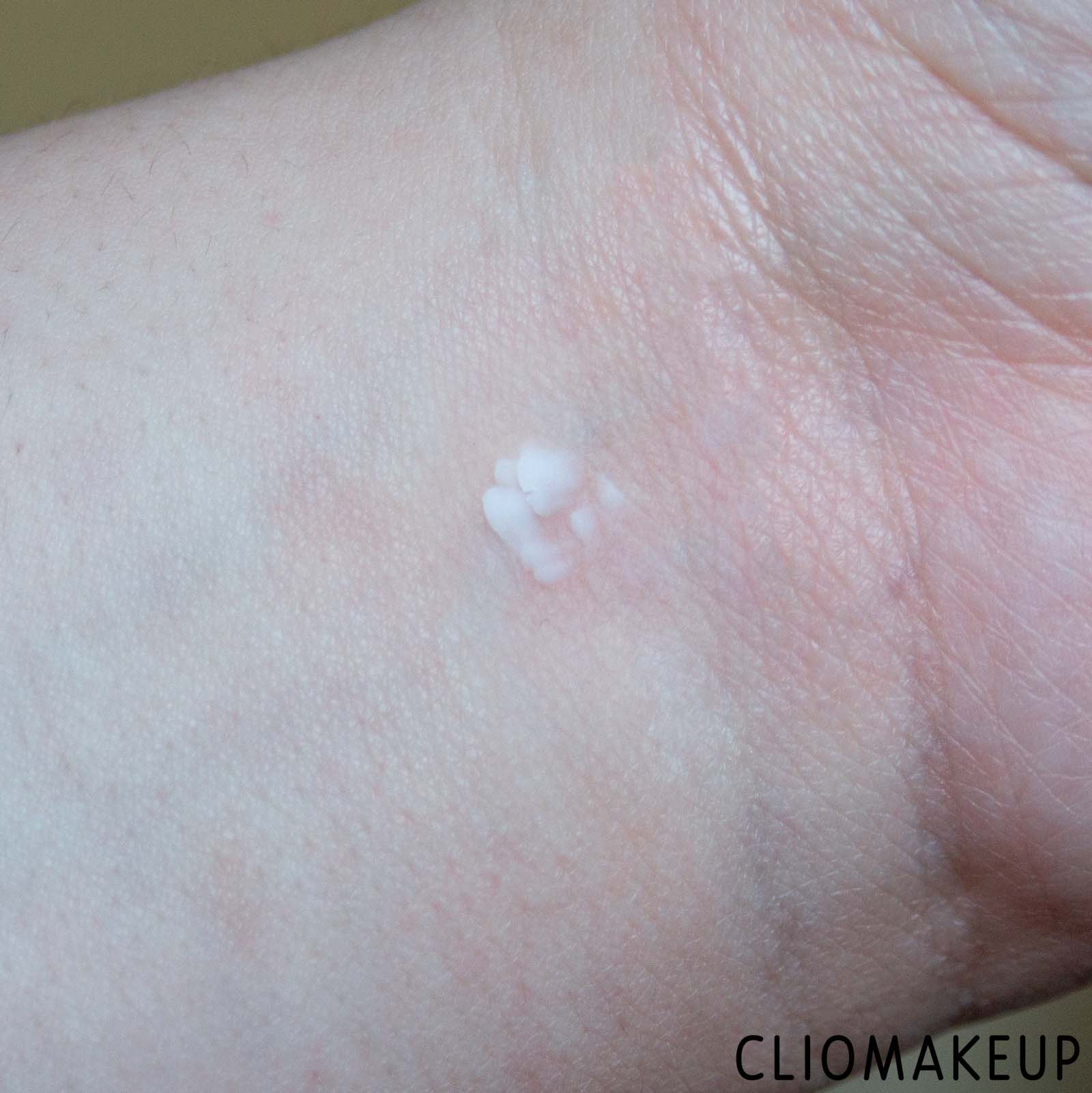 cliomakeup-recensione-primer-nyx-pore-filler-targeted-stick-6