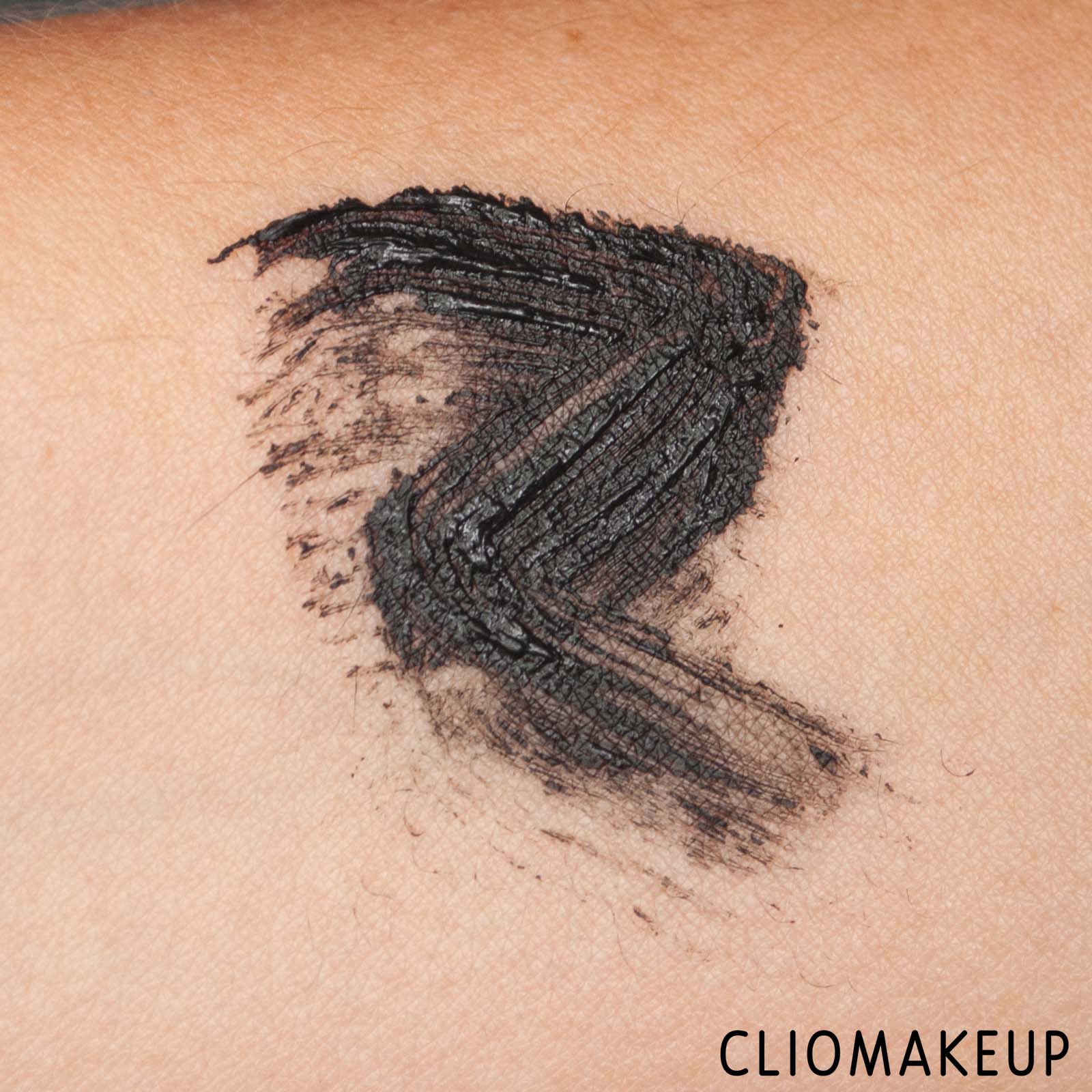 cliomakeup-recensione-mascara-deborah-24-ore-instant-maxi-volume-con-olio-di-melograno-e-camelia-7